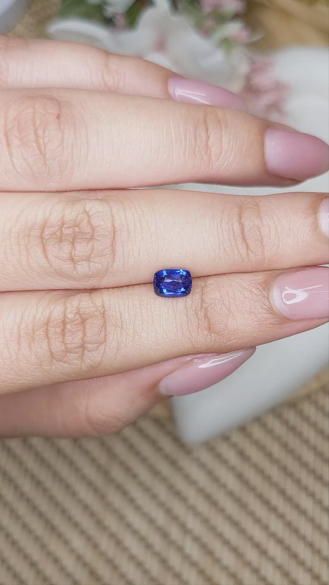 1.06 Ct. Blue Sapphire from Ceylon (Sri Lanka) Size Video