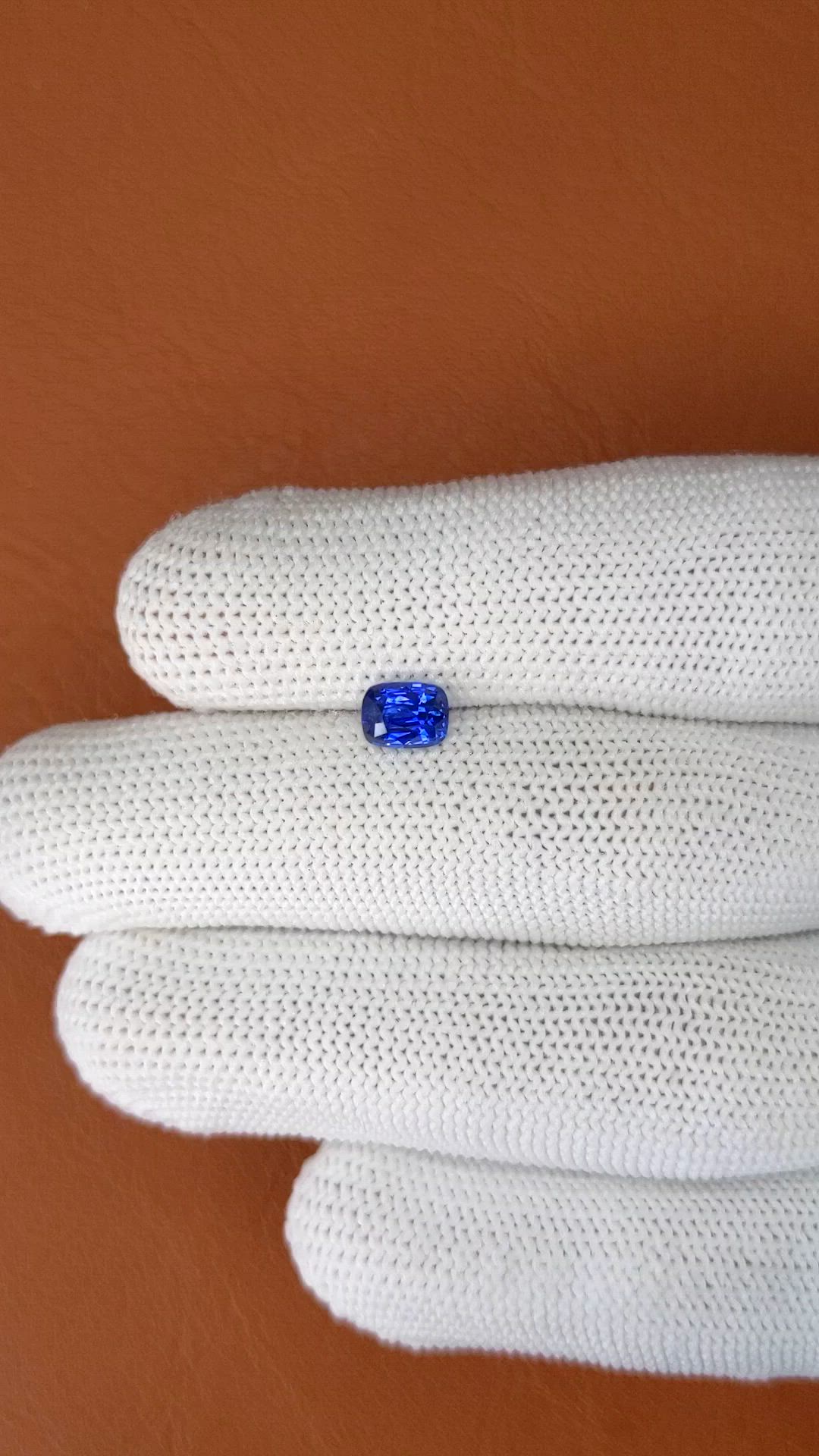 1.06 Ct. Blue Sapphire from Ceylon (Sri Lanka) Size Video