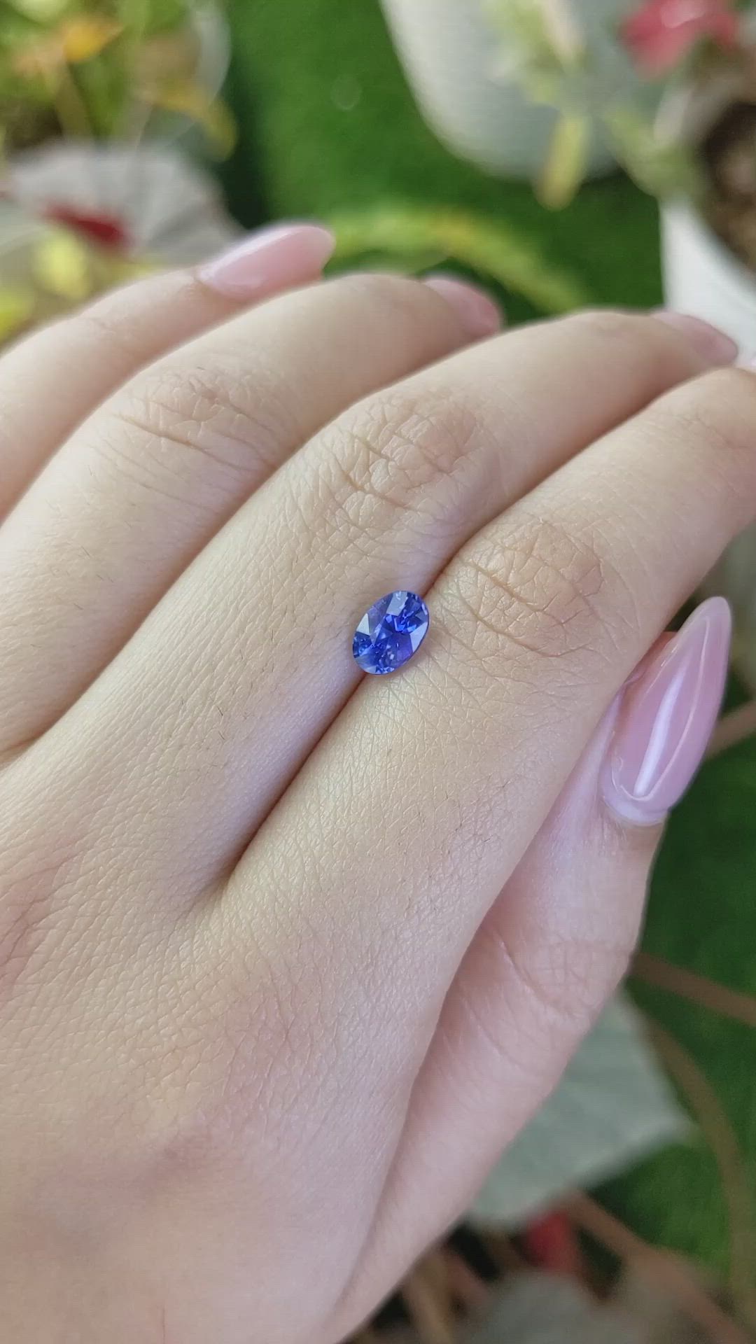 1.05 Ct. Blue Sapphire from Ceylon (Sri Lanka) Size Video