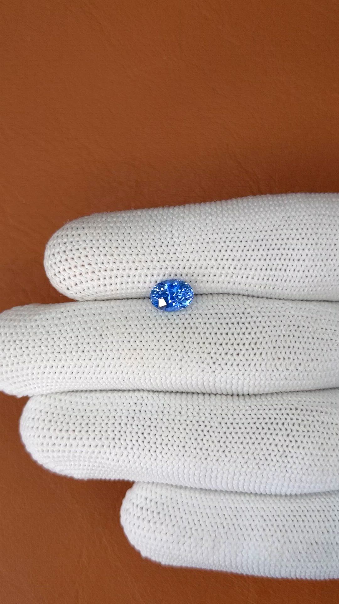 1.55 Ct. Blue Sapphire from Ceylon (Sri Lanka) Size Video