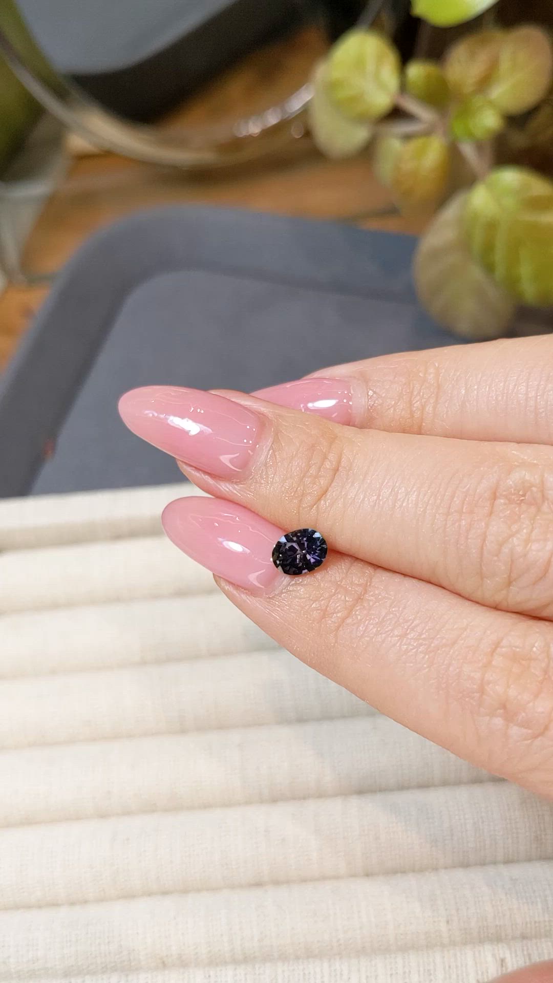 0.95 Ct. Pinkish Purple Sapphire from Ceylon (Sri Lanka) Size Video