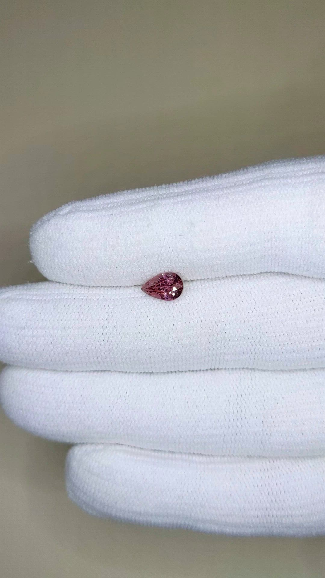 1.02 Ct. Purplish Pink Sapphire from Ceylon (Sri Lanka) Size Video