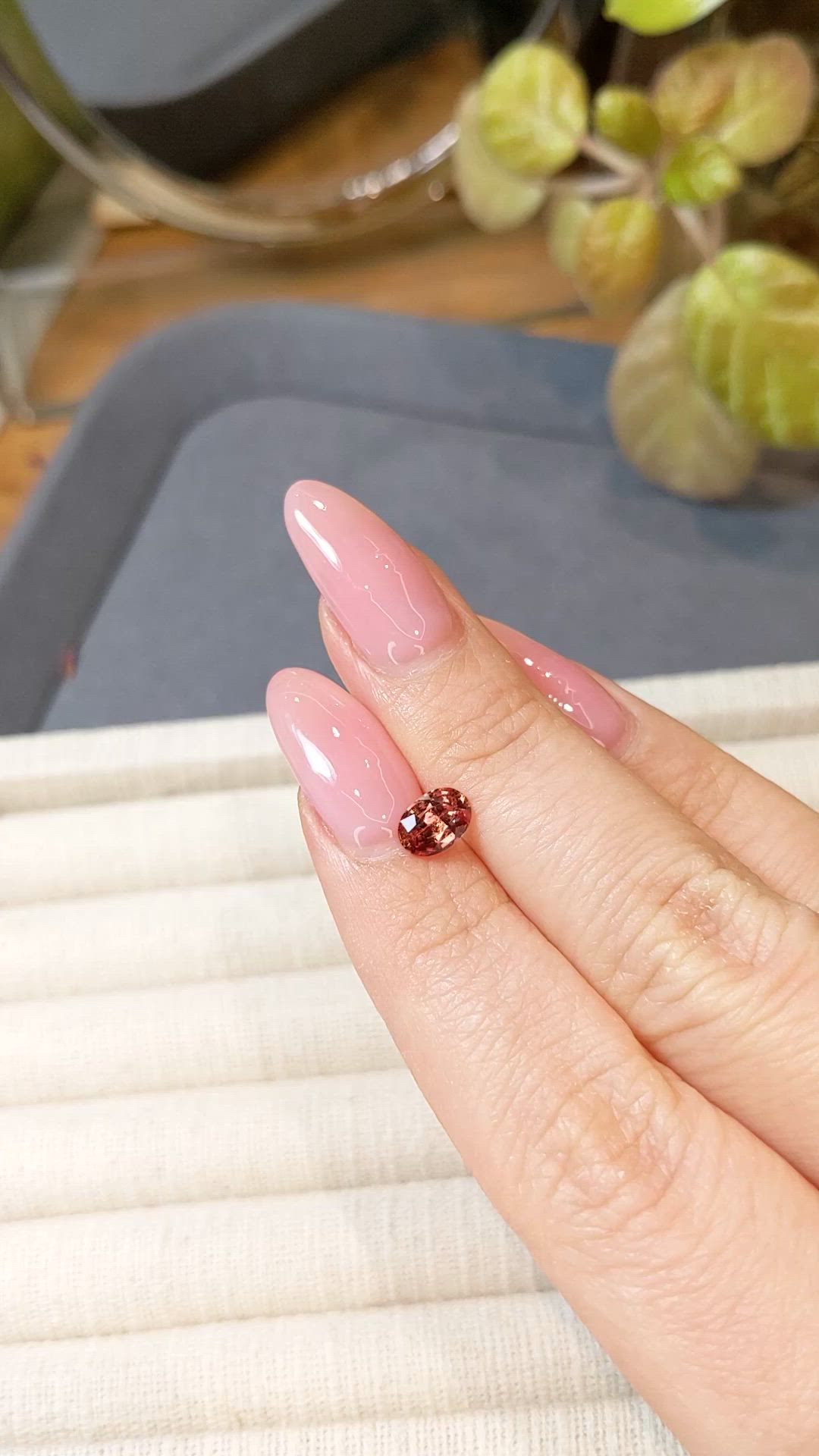 0.95 Ct. Padparadscha Sapphire from Ceylon (Sri Lanka) Size Video