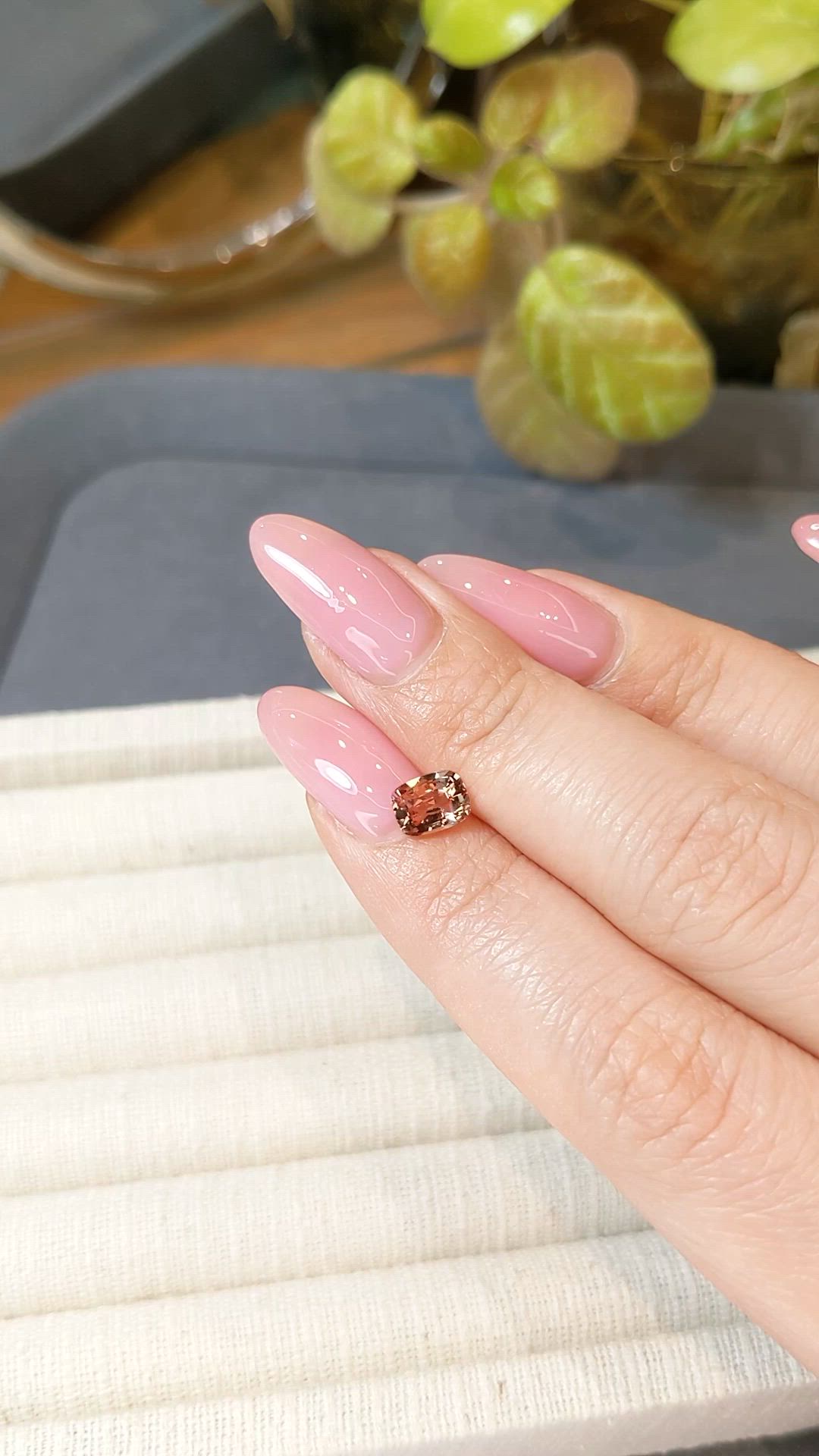 1.10 Ct. Padparadscha Sapphire from Ceylon (Sri Lanka) Size Video