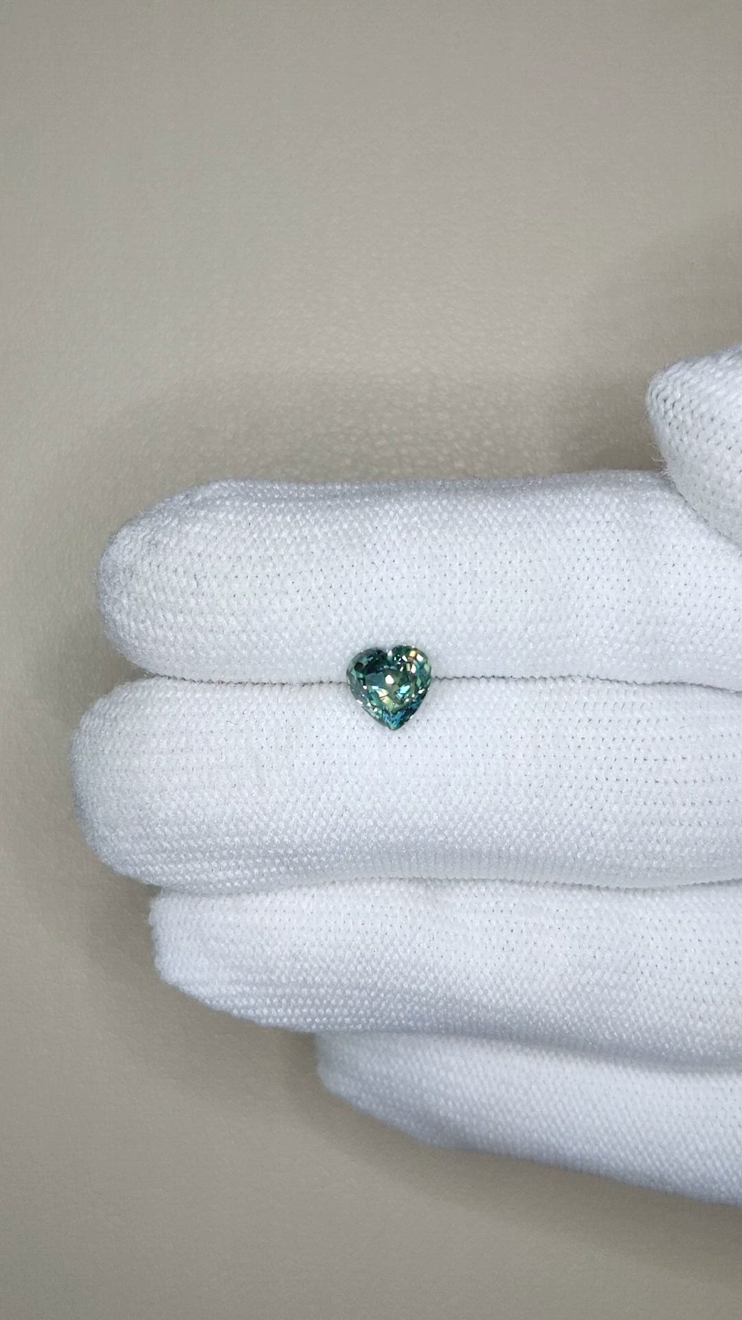 1.61 Ct. Bluish Green Sapphire from Montana Size Video