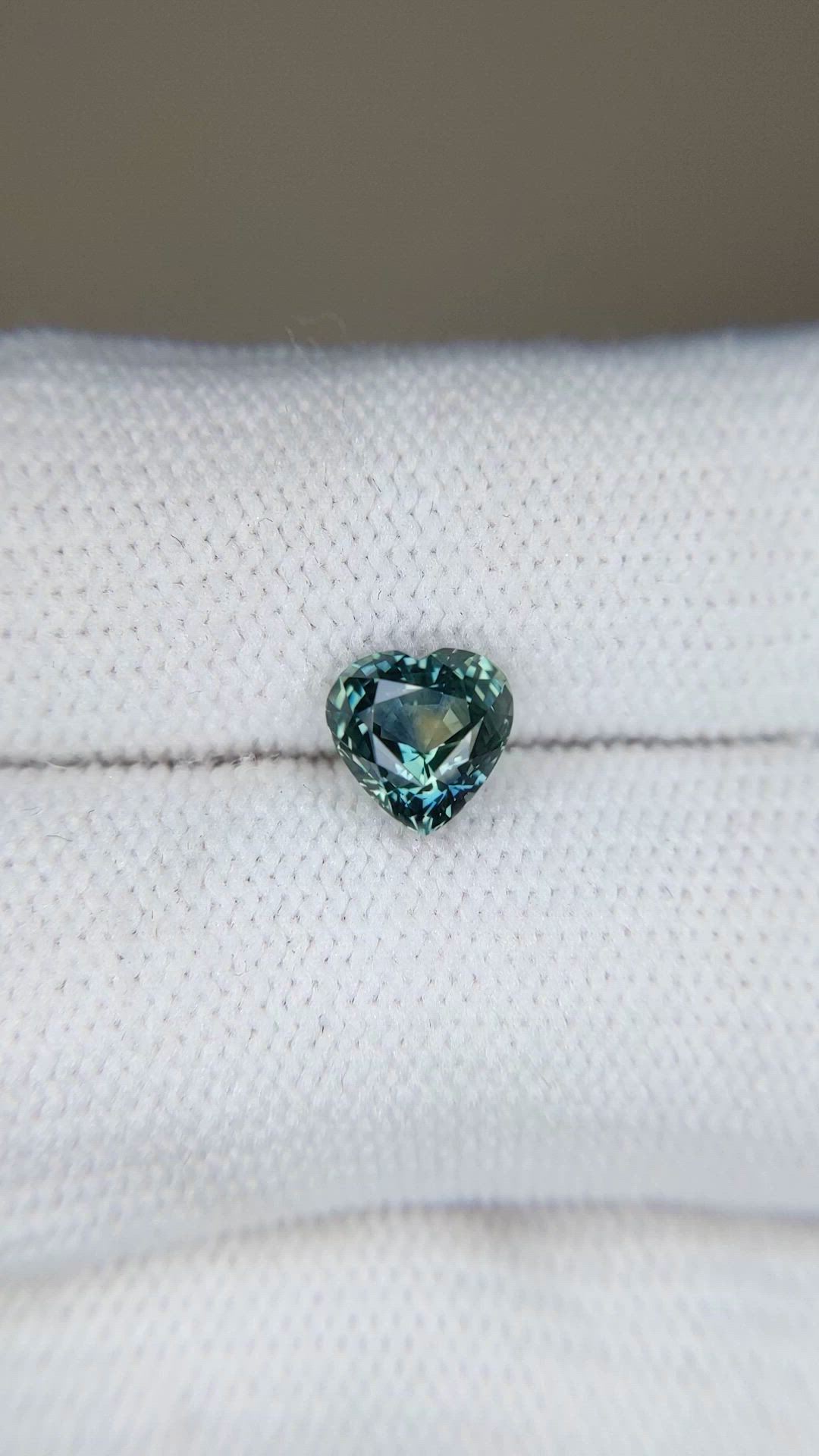 1.61 Ct. Bluish Green Sapphire from Montana Size Video