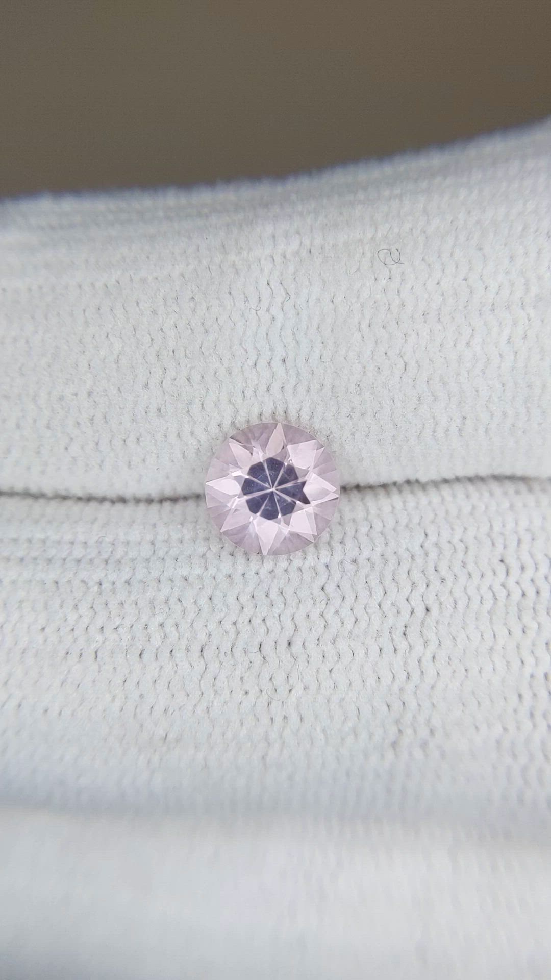 1.61 Ct. Pink Sapphire from Ceylon (Sri Lanka) Size Video
