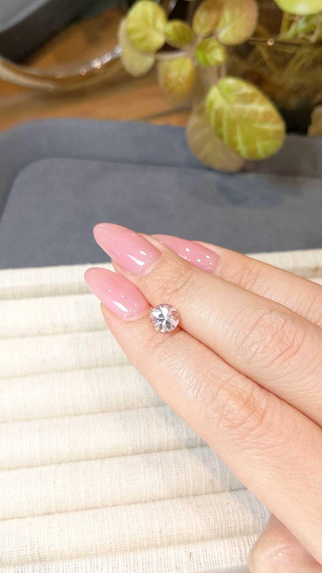 1.61 Ct. Pink Sapphire from Ceylon (Sri Lanka) Size Video