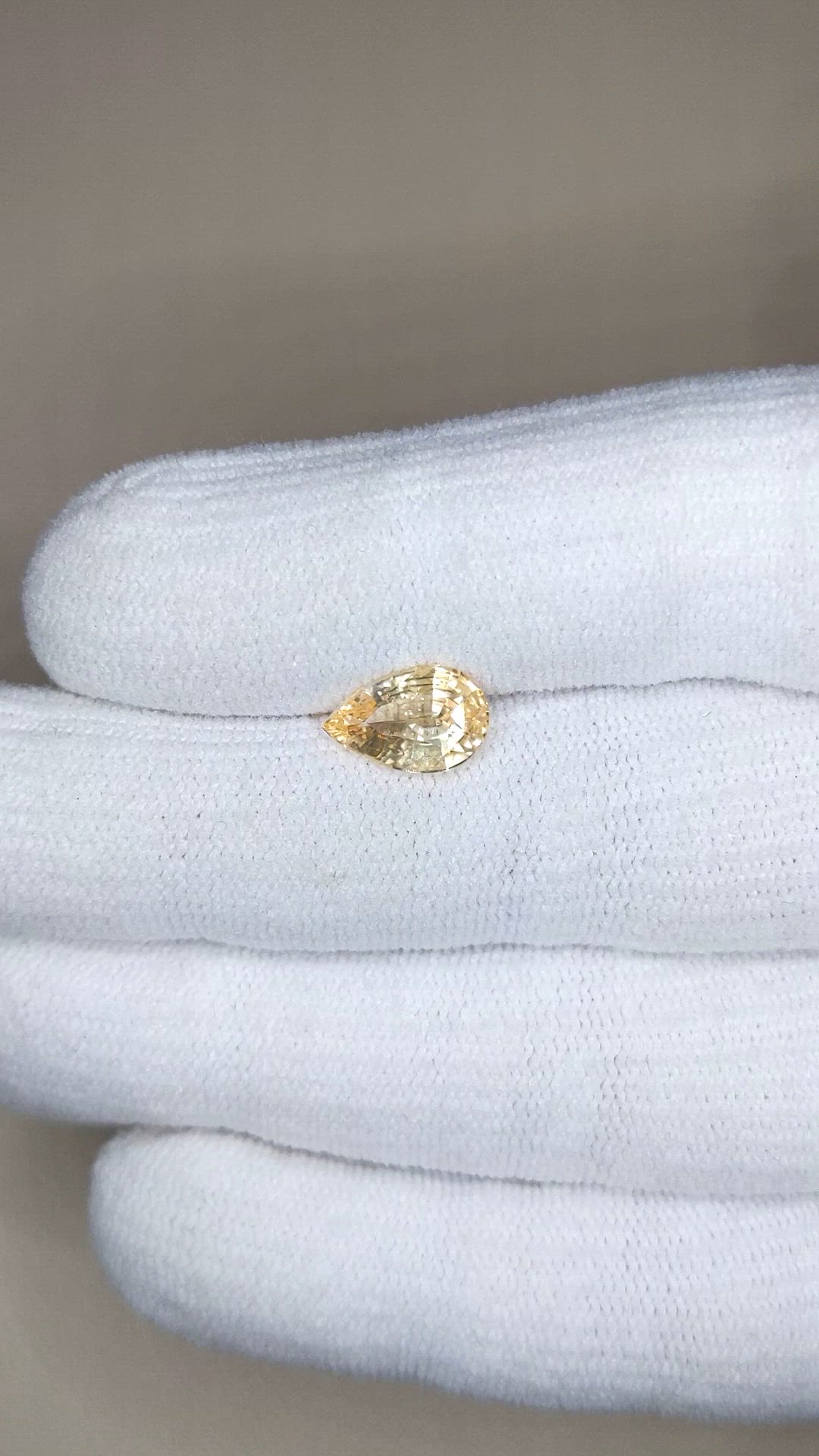 1.77 Ct. Yellow Sapphire from Ceylon (Sri Lanka) Size Video