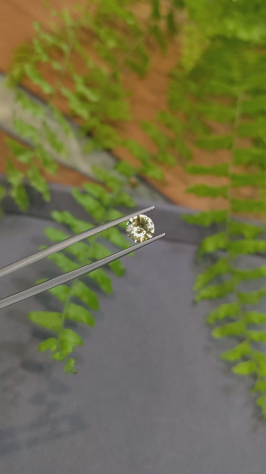 1.25 Ct. Yellow Sapphire from Ceylon (Sri Lanka) Size Video