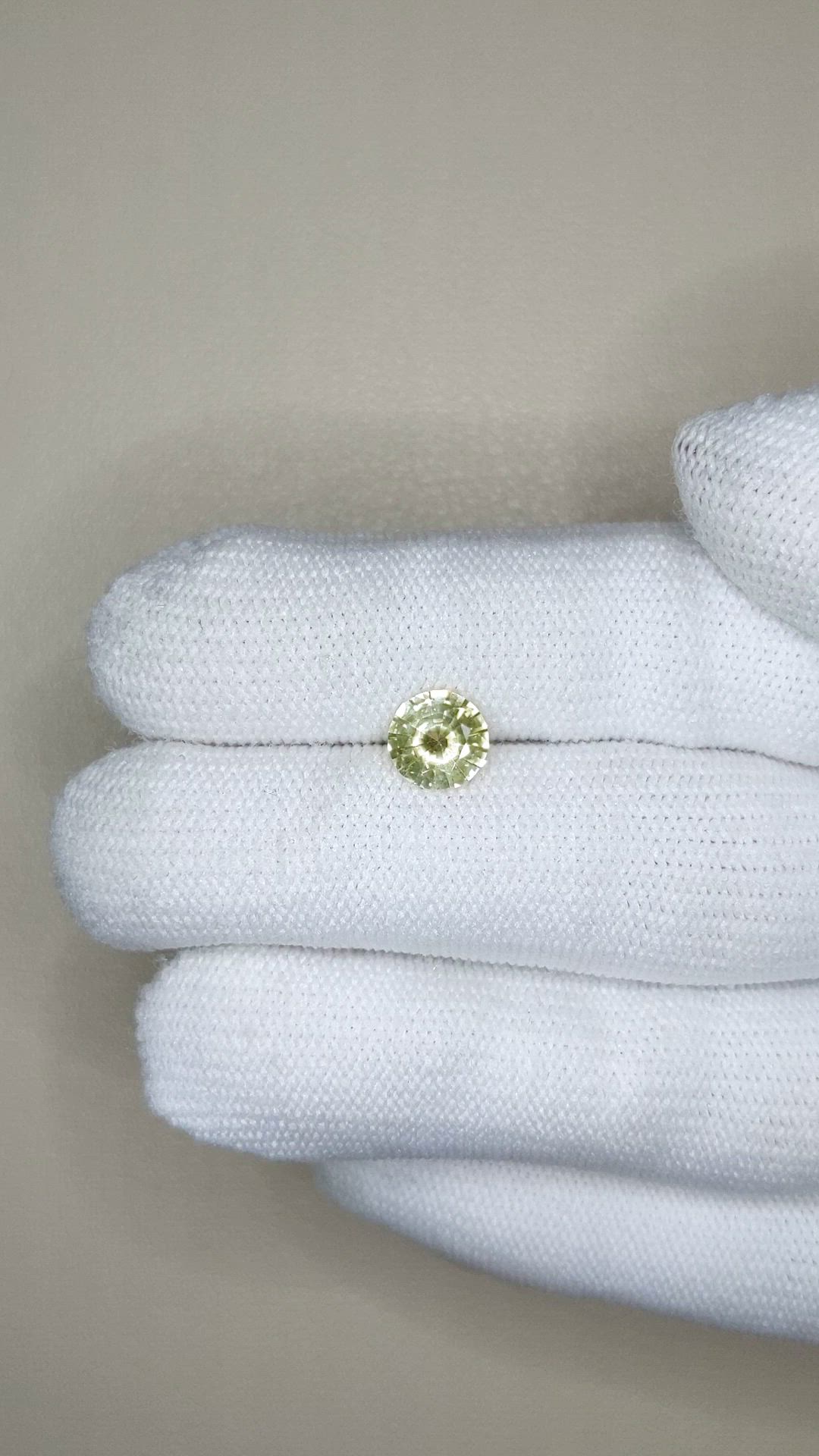 1.25 Ct. Yellow Sapphire from Ceylon (Sri Lanka) Size Video