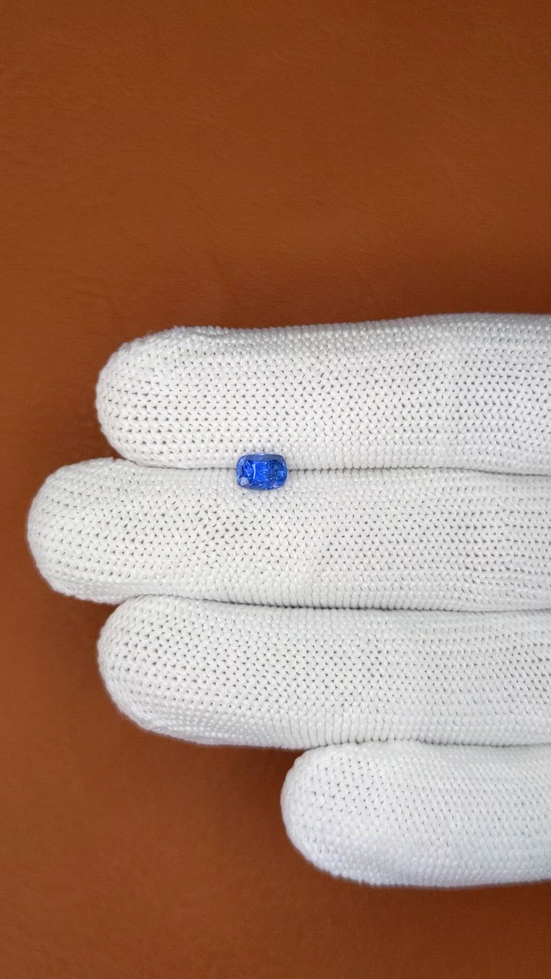 0.87 Ct. Blue Sapphire from Ceylon (Sri Lanka) Size Video