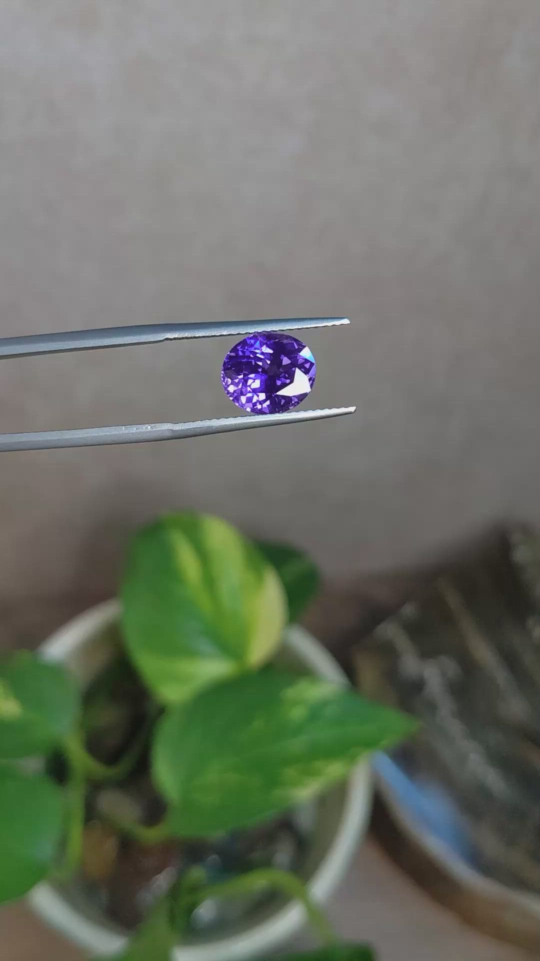 4.03 Ct. Purple Sapphire from Ceylon (Sri Lanka) Size Video