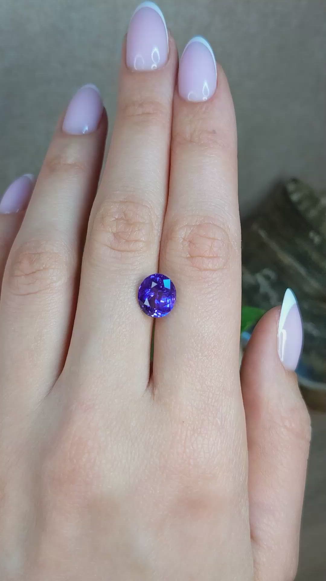4.03 Ct. Purple Sapphire from Ceylon (Sri Lanka) Size Video