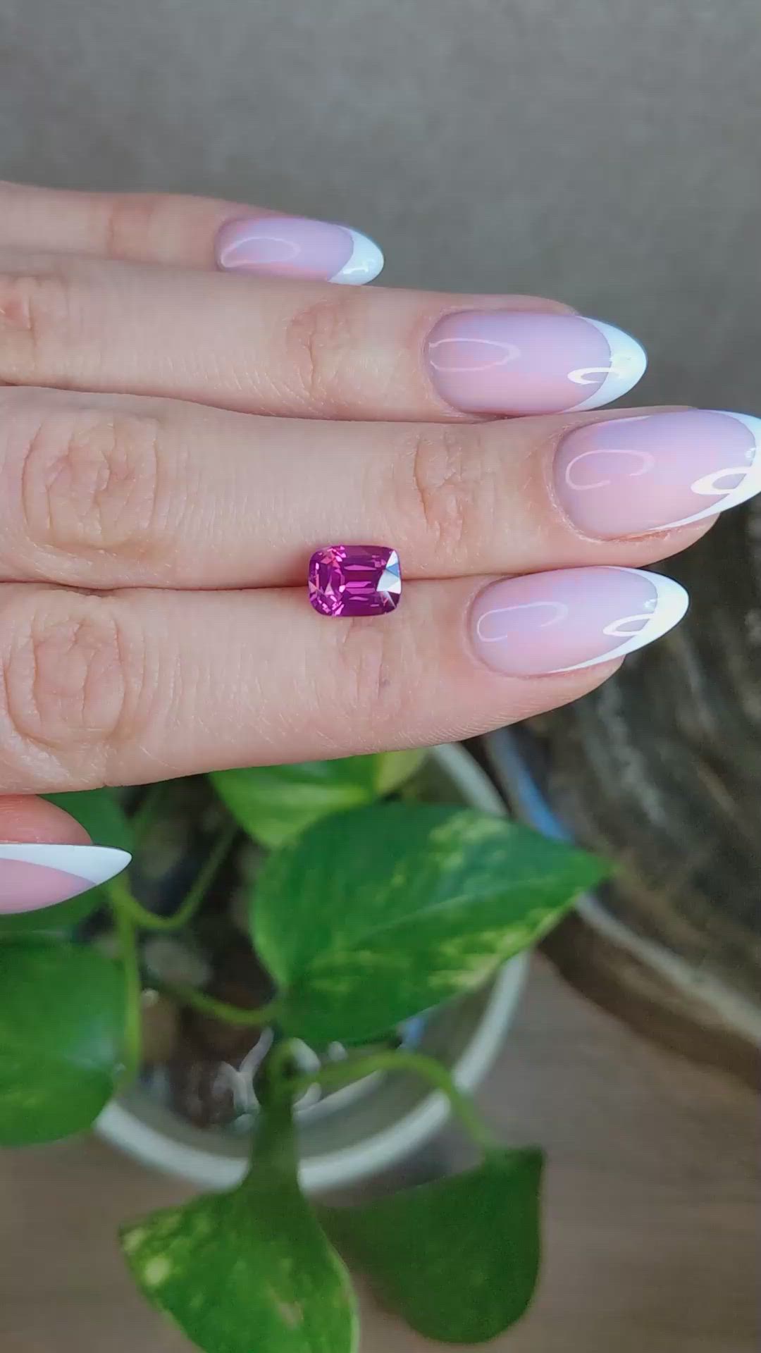 2.54 Ct. Purplish Pink Sapphire from Ceylon (Sri Lanka) Size Video