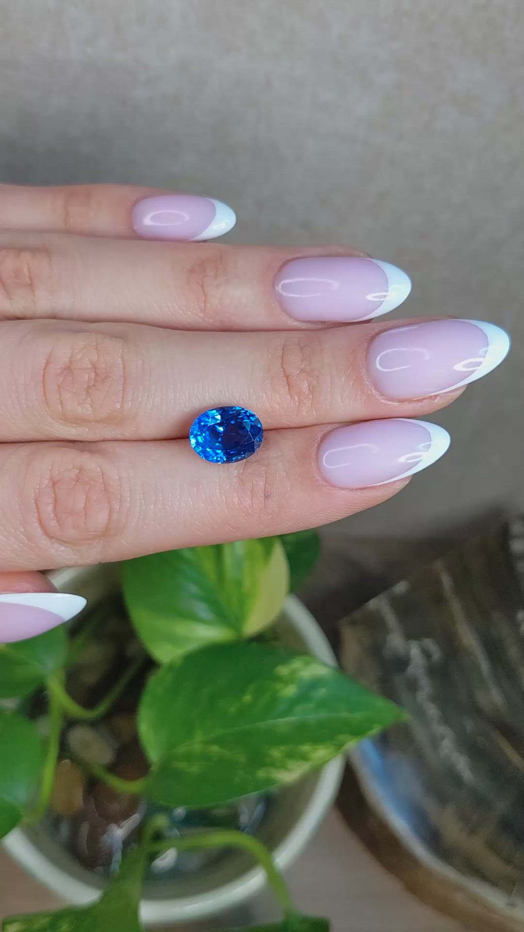 4.49 Ct. Blue Sapphire from Ceylon (Sri Lanka) Size Video