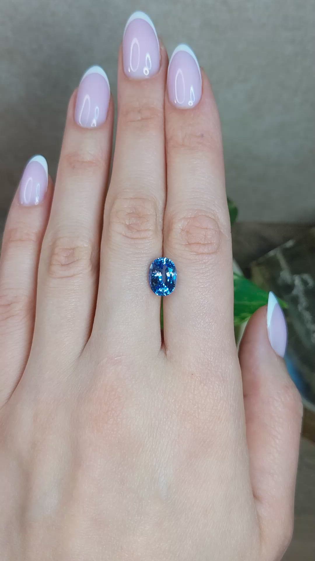 3.80 Ct. Blue Sapphire from Ceylon (Sri Lanka) Size Video