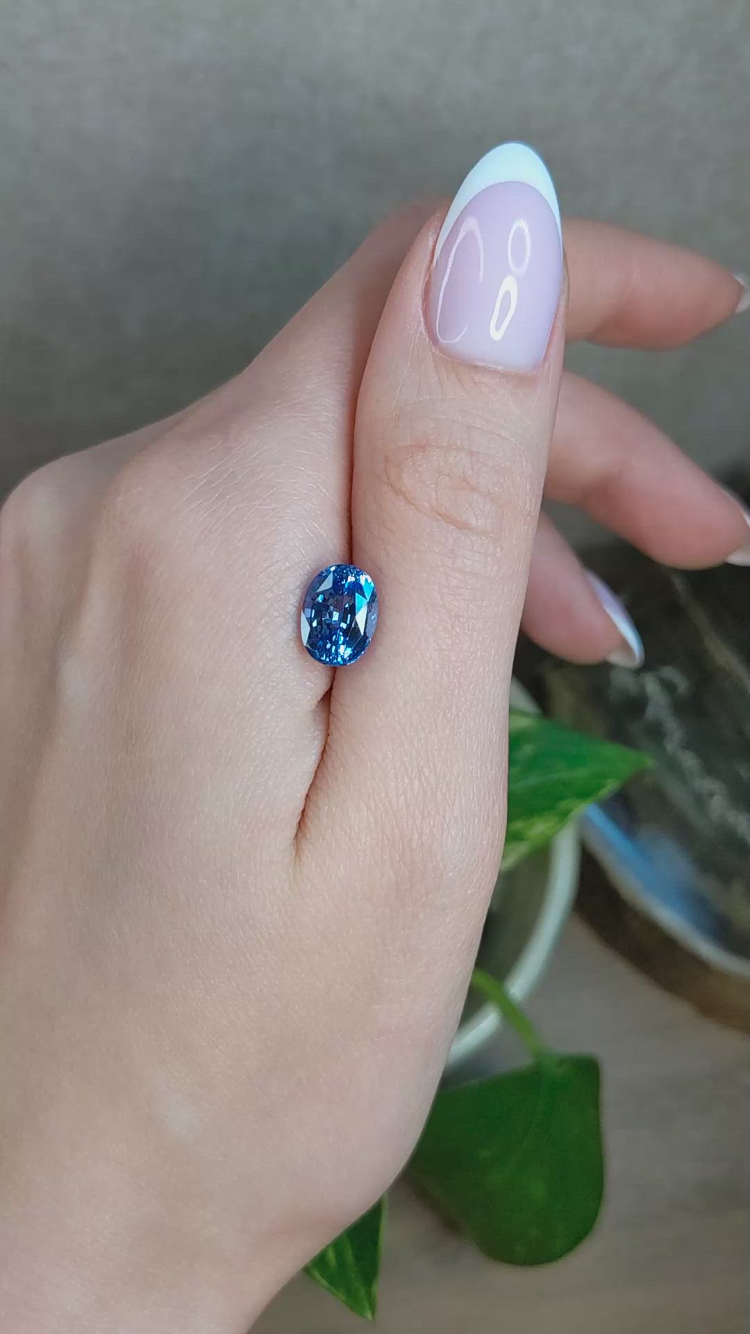 3.80 Ct. Blue Sapphire from Ceylon (Sri Lanka) Size Video
