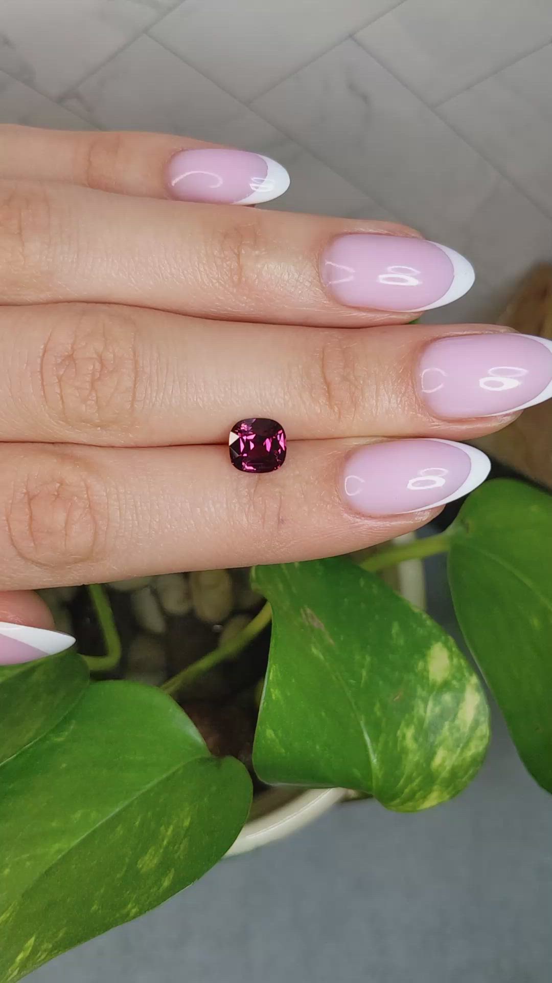 2.06 Ct. Purplish Pink Sapphire from Ceylon (Sri Lanka) Size Video