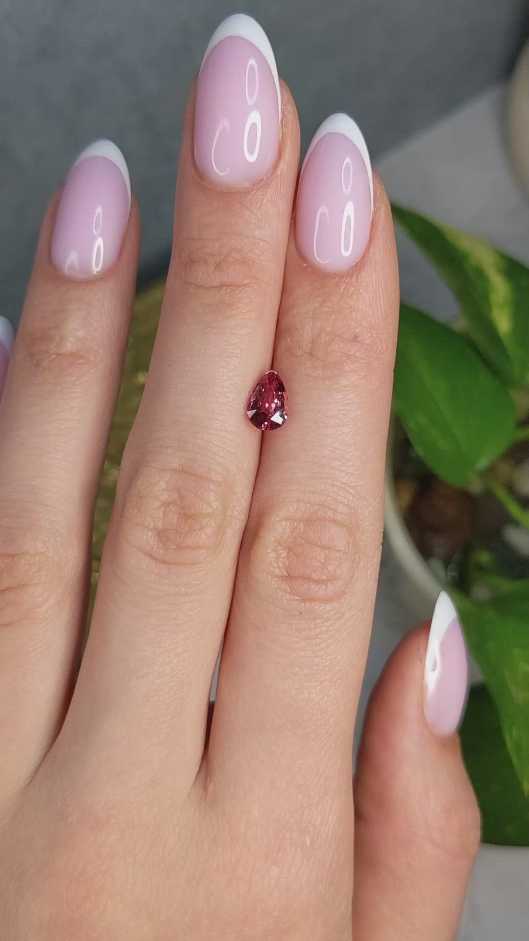 1.52 Ct. Padparadscha Sapphire from Ceylon (Sri Lanka) Size Video