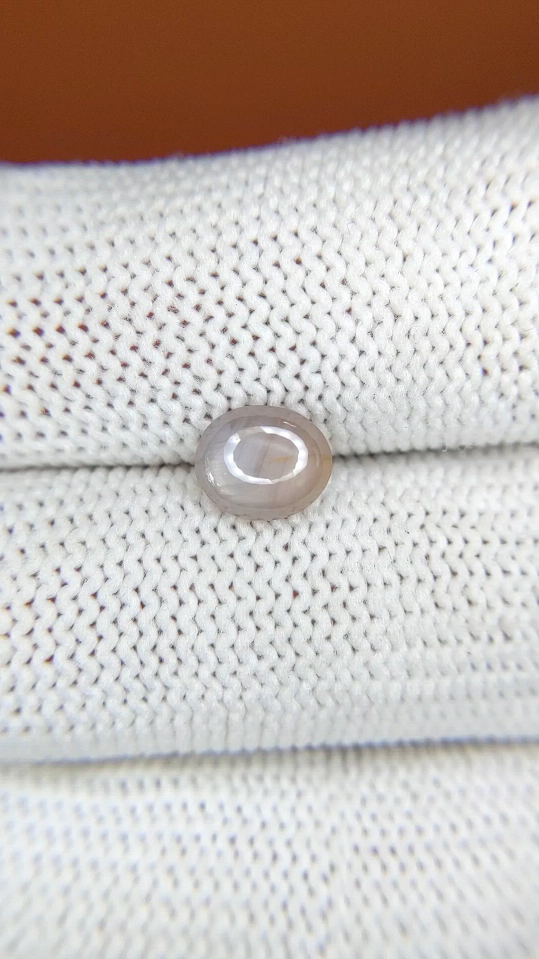 1.57 Ct. Grey Star Sapphire from Ceylon (Sri Lanka) Size Video