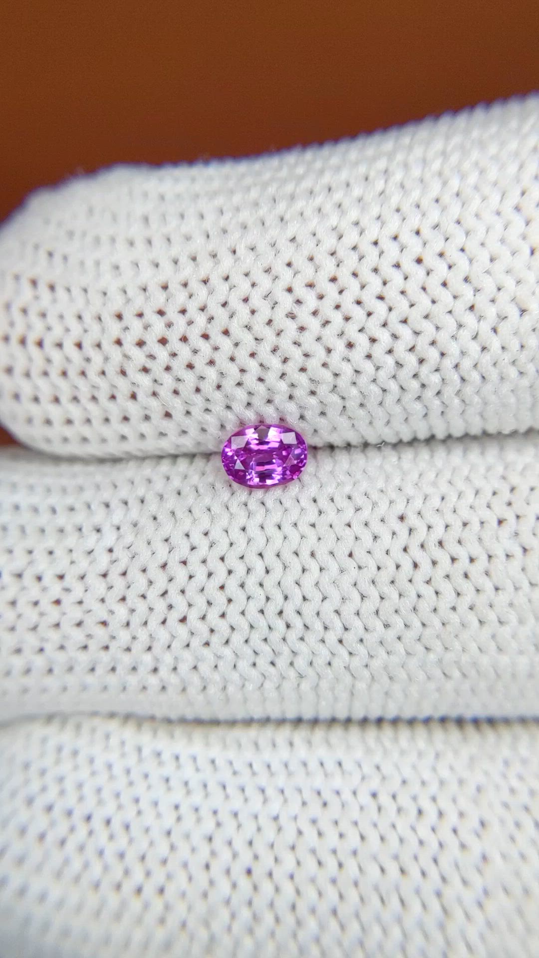 0.35 Ct. Pinkish Purple Sapphire from Ceylon (Sri Lanka) Size Video