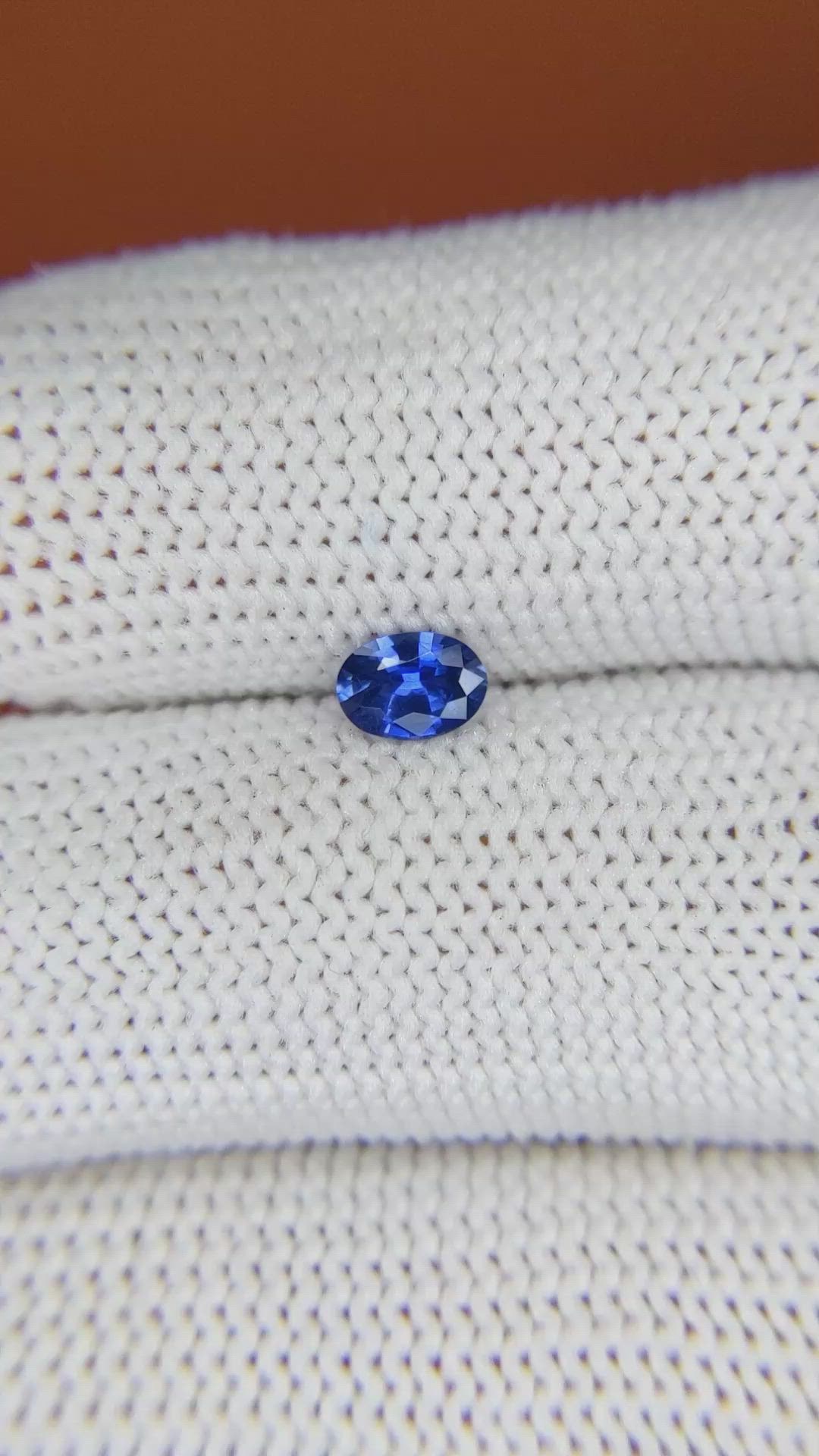 0.36 Ct. Blue Sapphire from Ceylon (Sri Lanka) Size Video