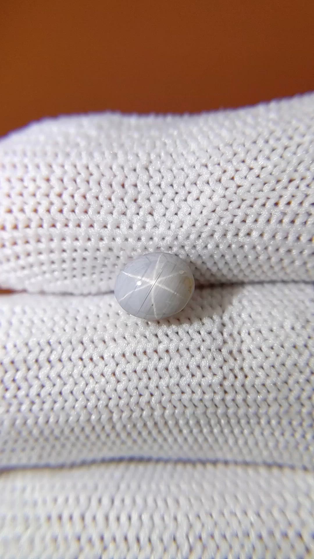 2.47 Ct. Bluish Grey Star Sapphire from Ceylon (Sri Lanka) Size Video