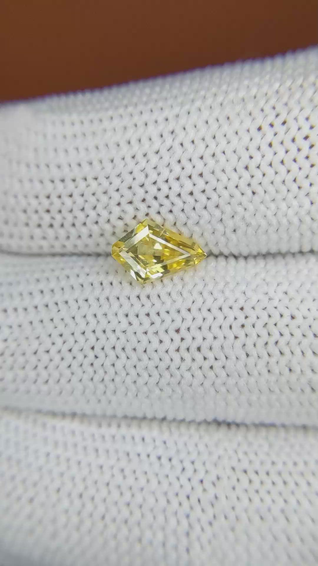 1.08 Ct. Yellow Sapphire from Ceylon (Sri Lanka) Size Video