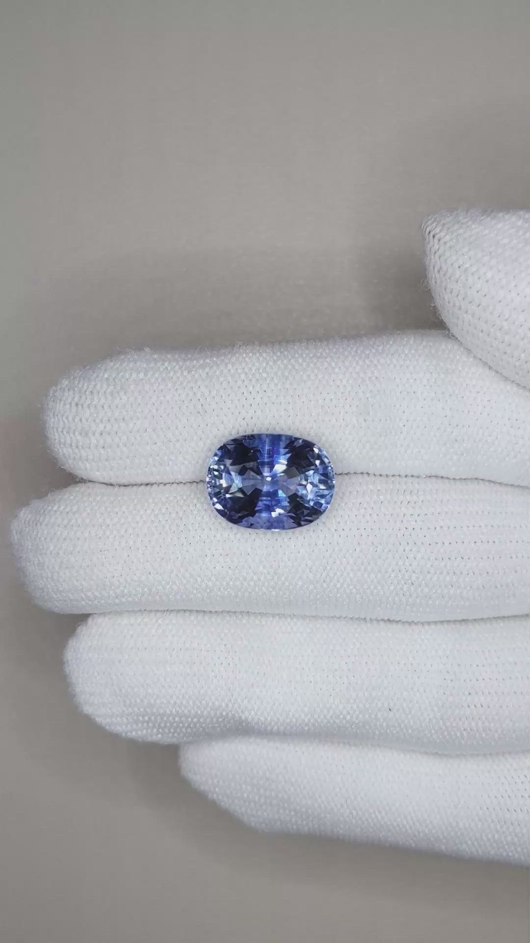 9.87 Ct. Purplish Blue Sapphire from Ceylon (Sri Lanka) Size Video