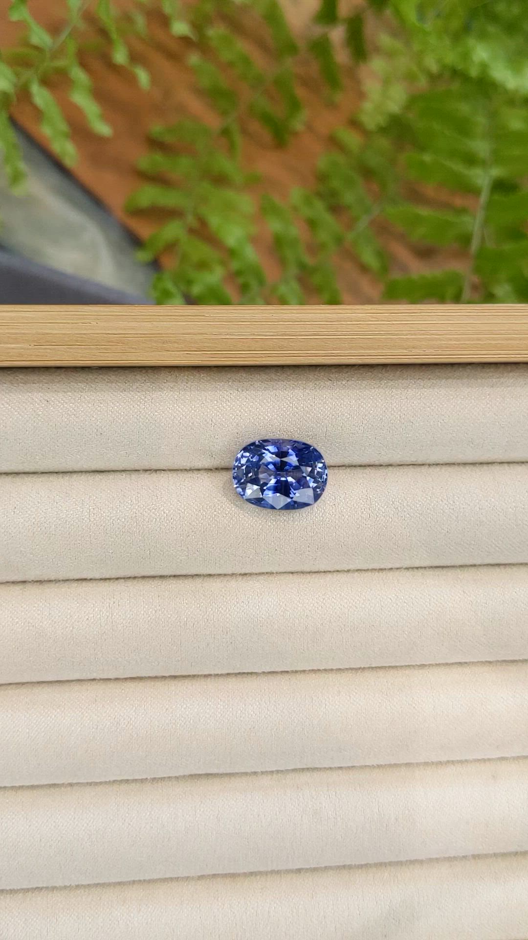 9.87 Ct. Purplish Blue Sapphire from Ceylon (Sri Lanka) Size Video