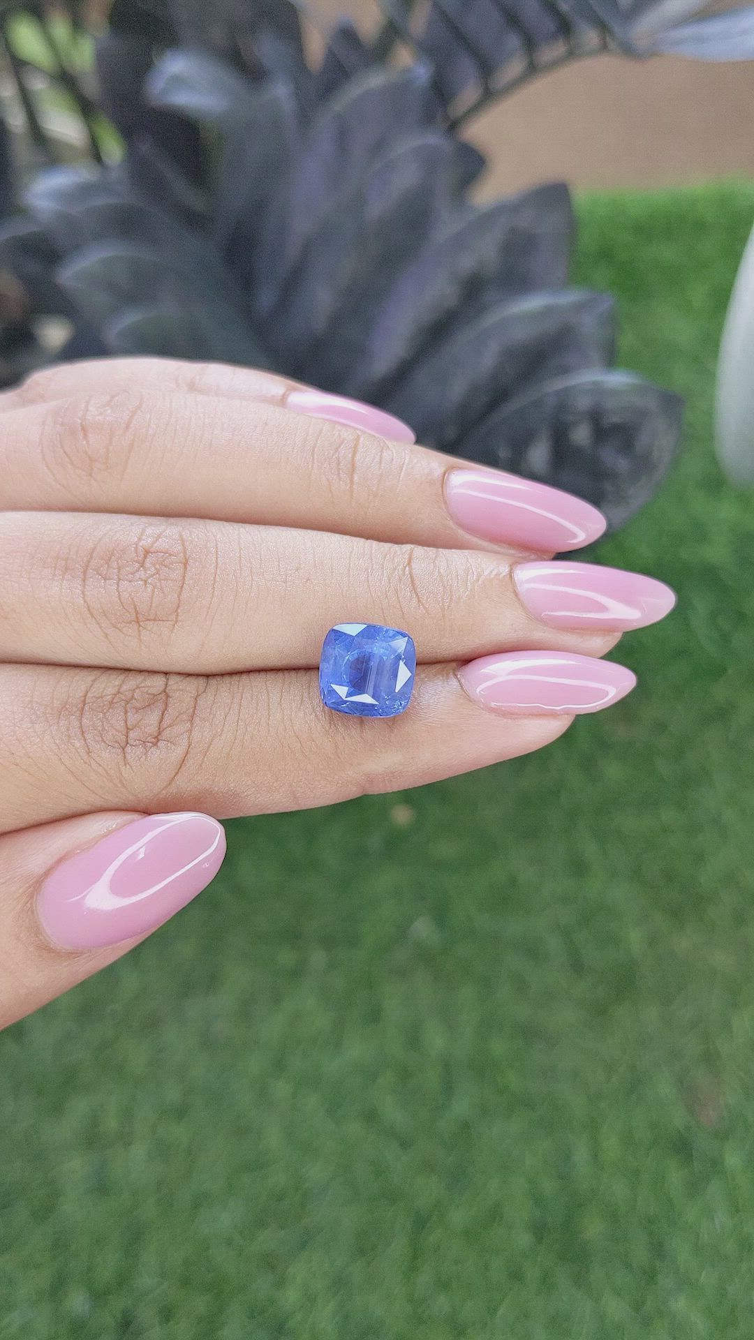 6.02 Ct. Blue Sapphire from Ceylon (Sri Lanka) Size Video