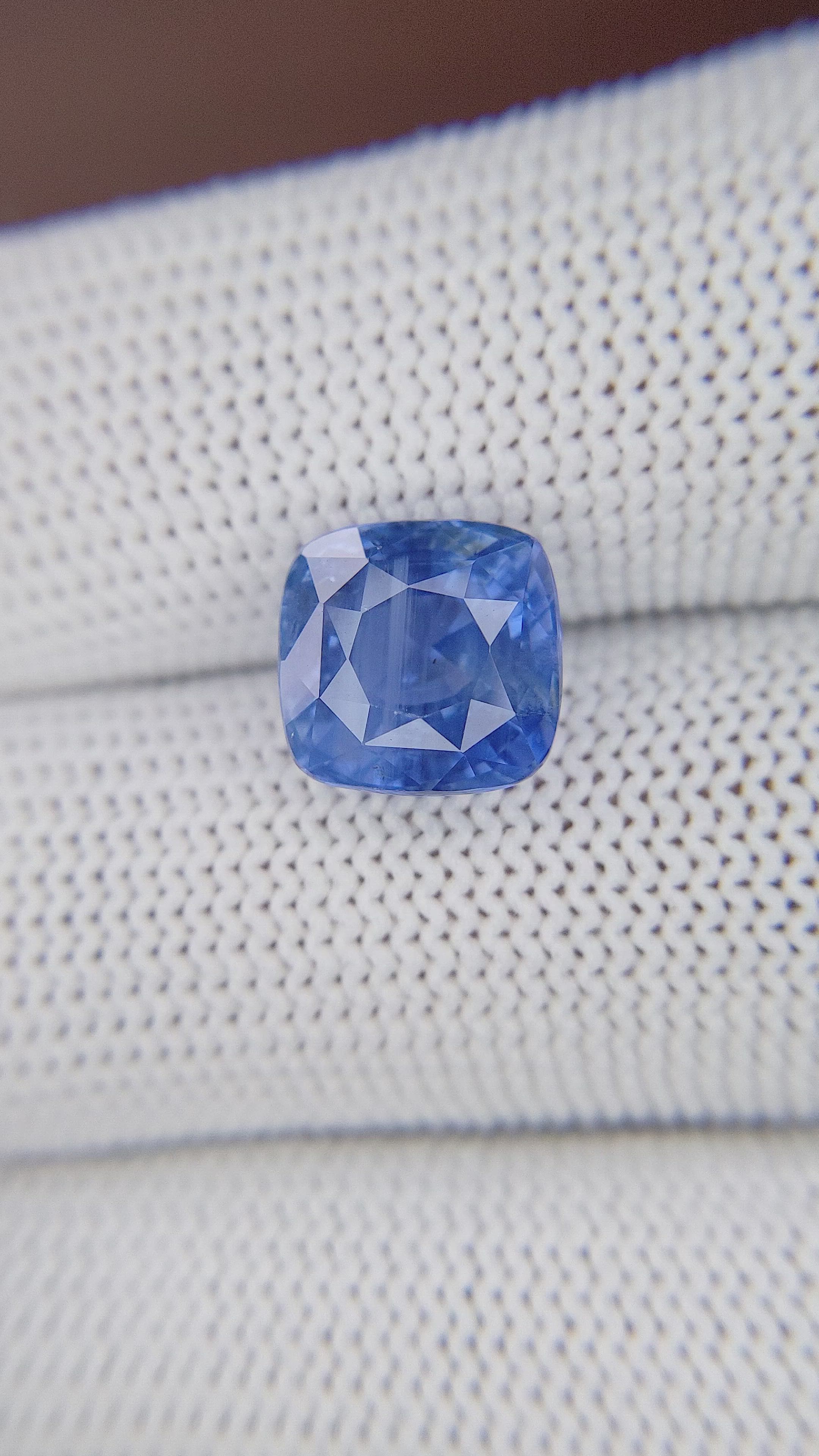 6.02 Ct. Blue Sapphire from Ceylon (Sri Lanka) Size Video