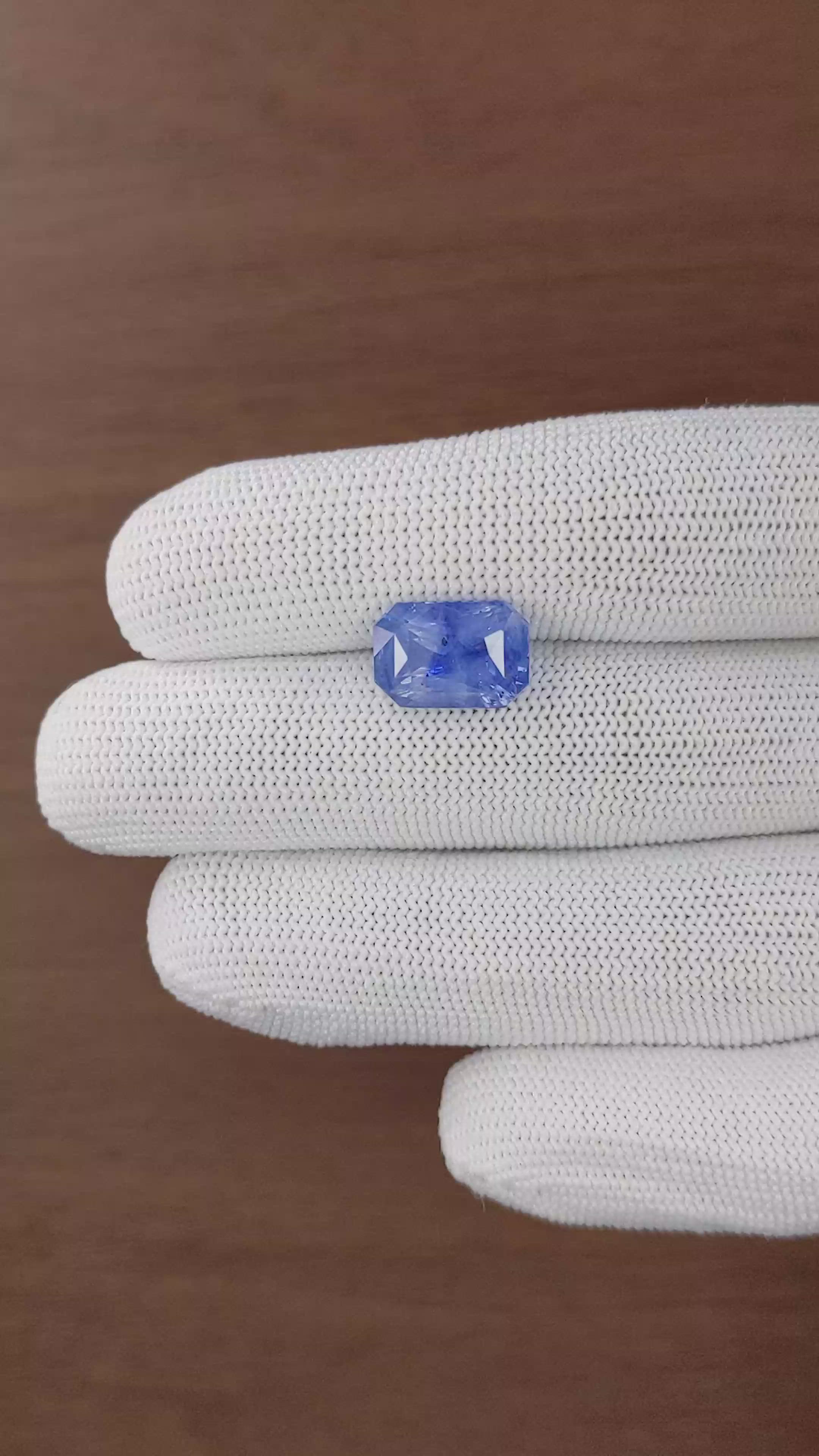 7.49 Ct. Blue Sapphire from Ceylon (Sri Lanka) Size Video