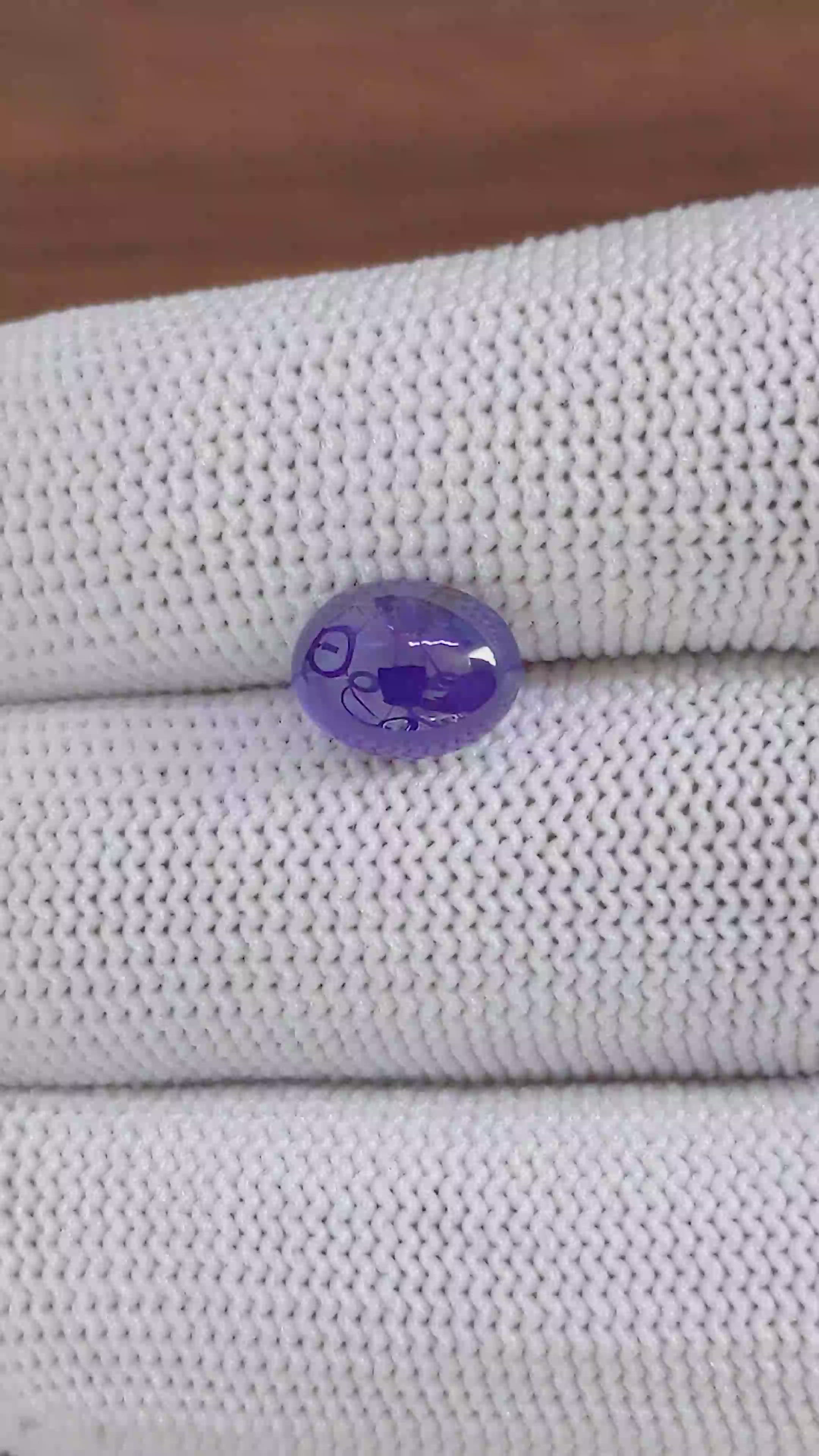 3.41 Ct. Bluish Purple Star Sapphire from Ceylon (Sri Lanka) Size Video