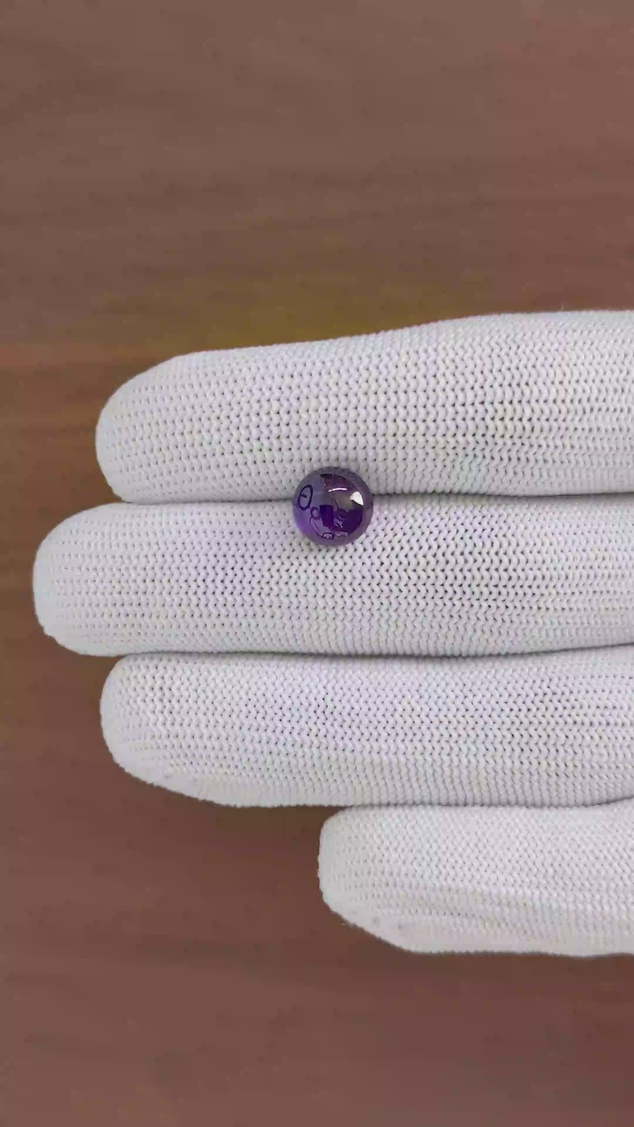 3.71 Ct. Purple Star Sapphire from Ceylon (Sri Lanka) Size Video