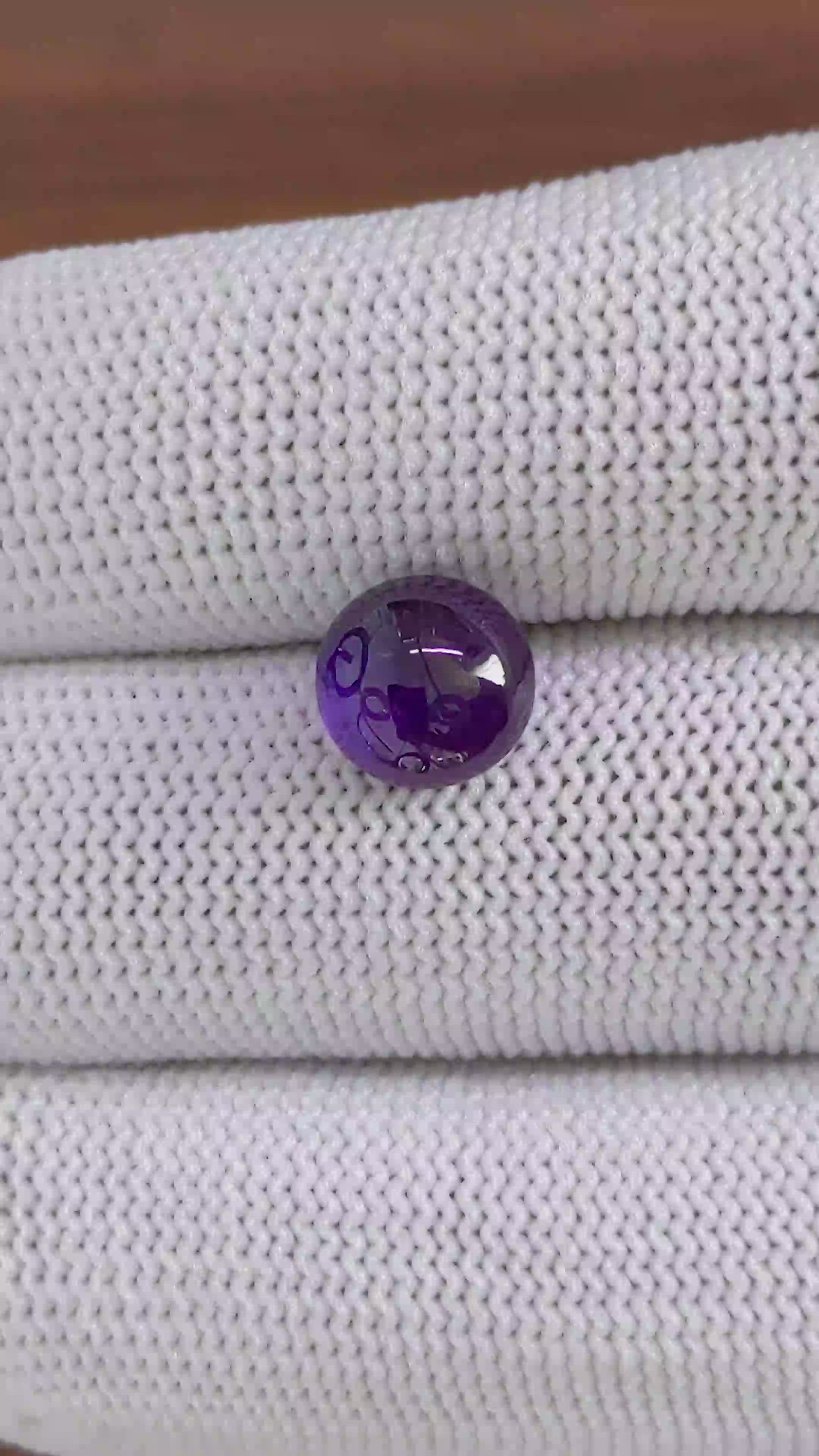 3.71 Ct. Purple Star Sapphire from Ceylon (Sri Lanka) Size Video