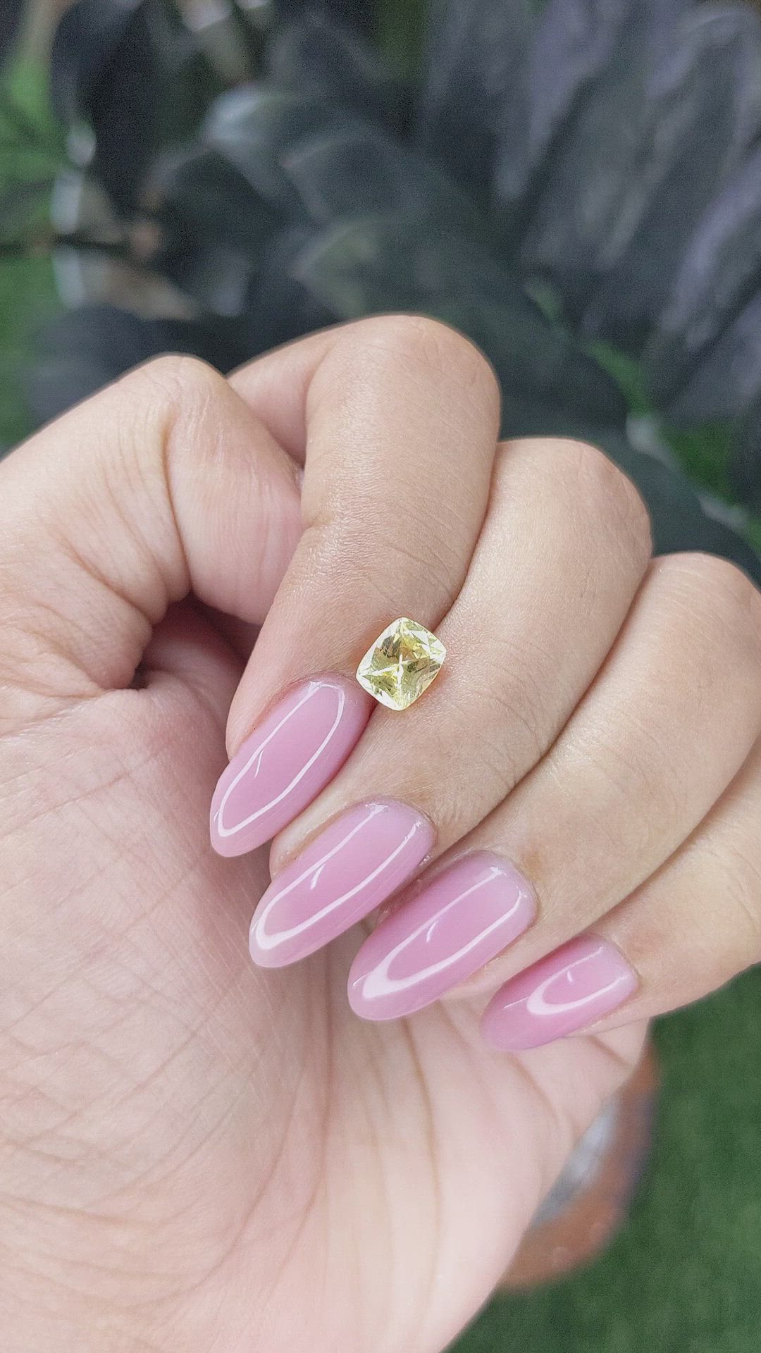 1.19 Ct. Yellow Sapphire from Ceylon (Sri Lanka) Size Video