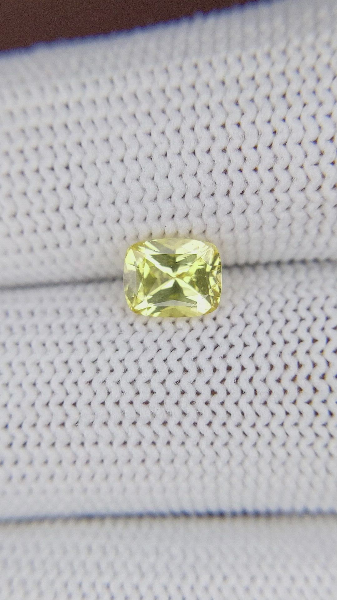 1.19 Ct. Yellow Sapphire from Ceylon (Sri Lanka) Size Video