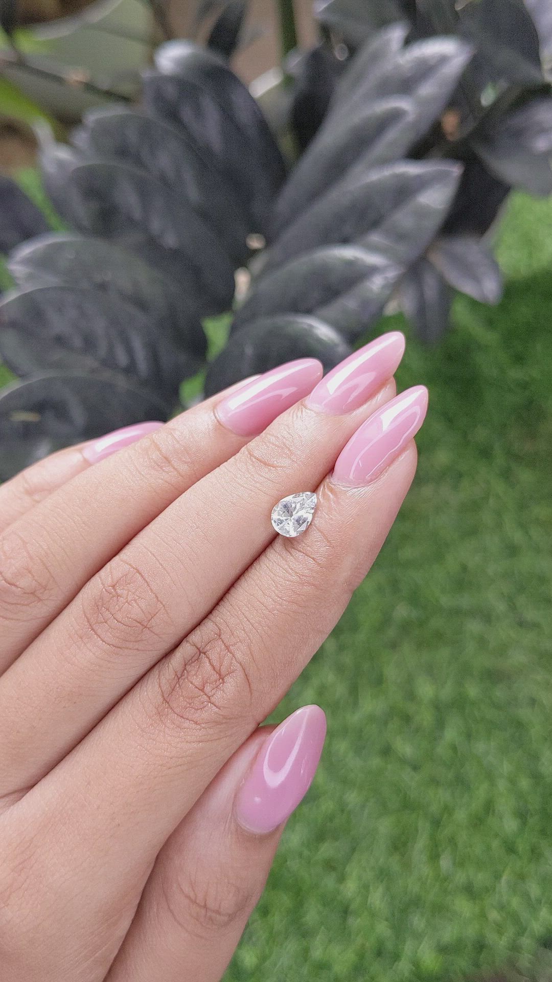 0.97 Ct. White Sapphire from Ceylon (Sri Lanka) Size Video