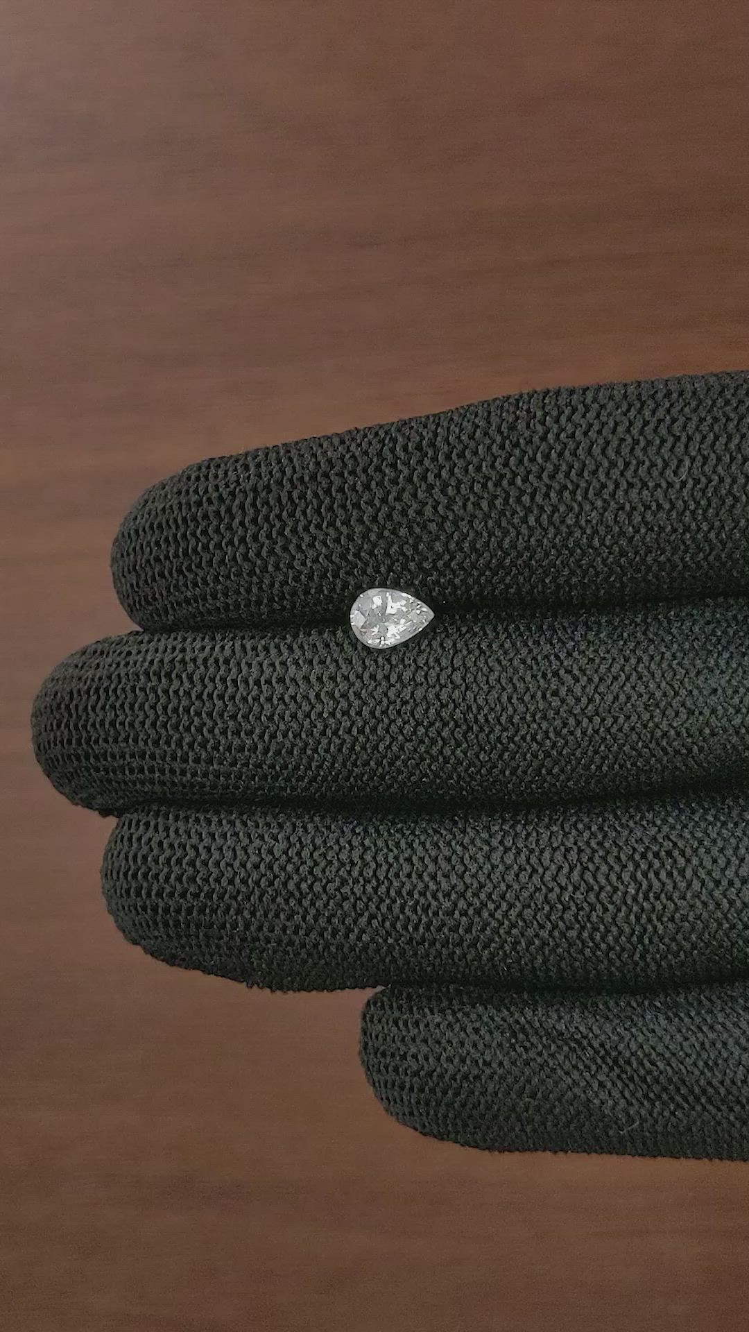 0.97 Ct. White Sapphire from Ceylon (Sri Lanka) Size Video