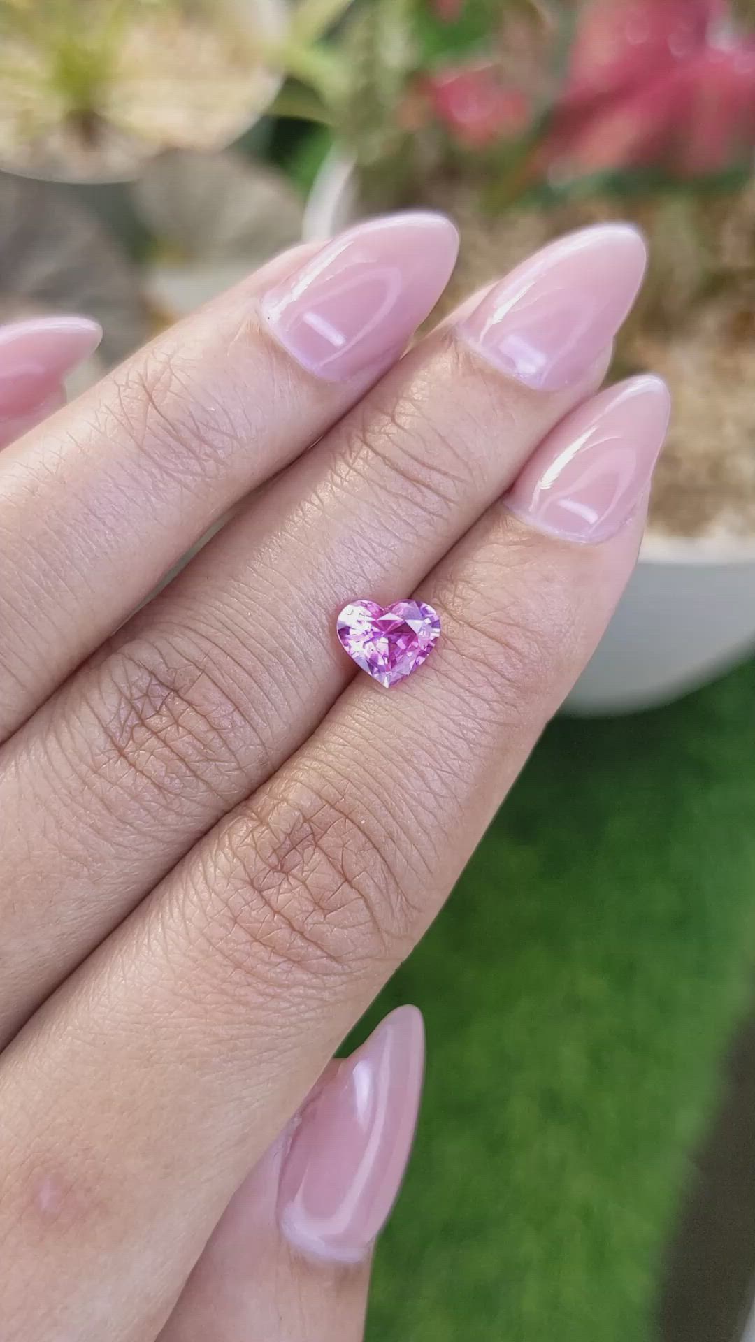 1.29 Ct. Pinkish Purple Sapphire from Ceylon (Sri Lanka) Size Video