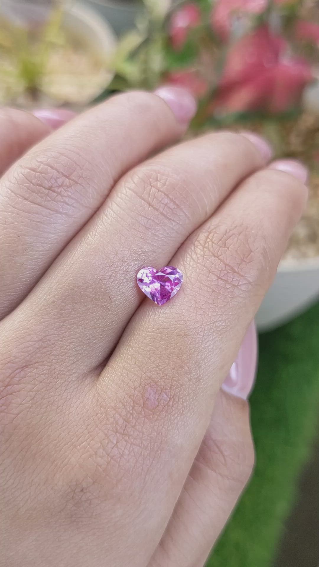 1.29 Ct. Pinkish Purple Sapphire from Ceylon (Sri Lanka) Size Video