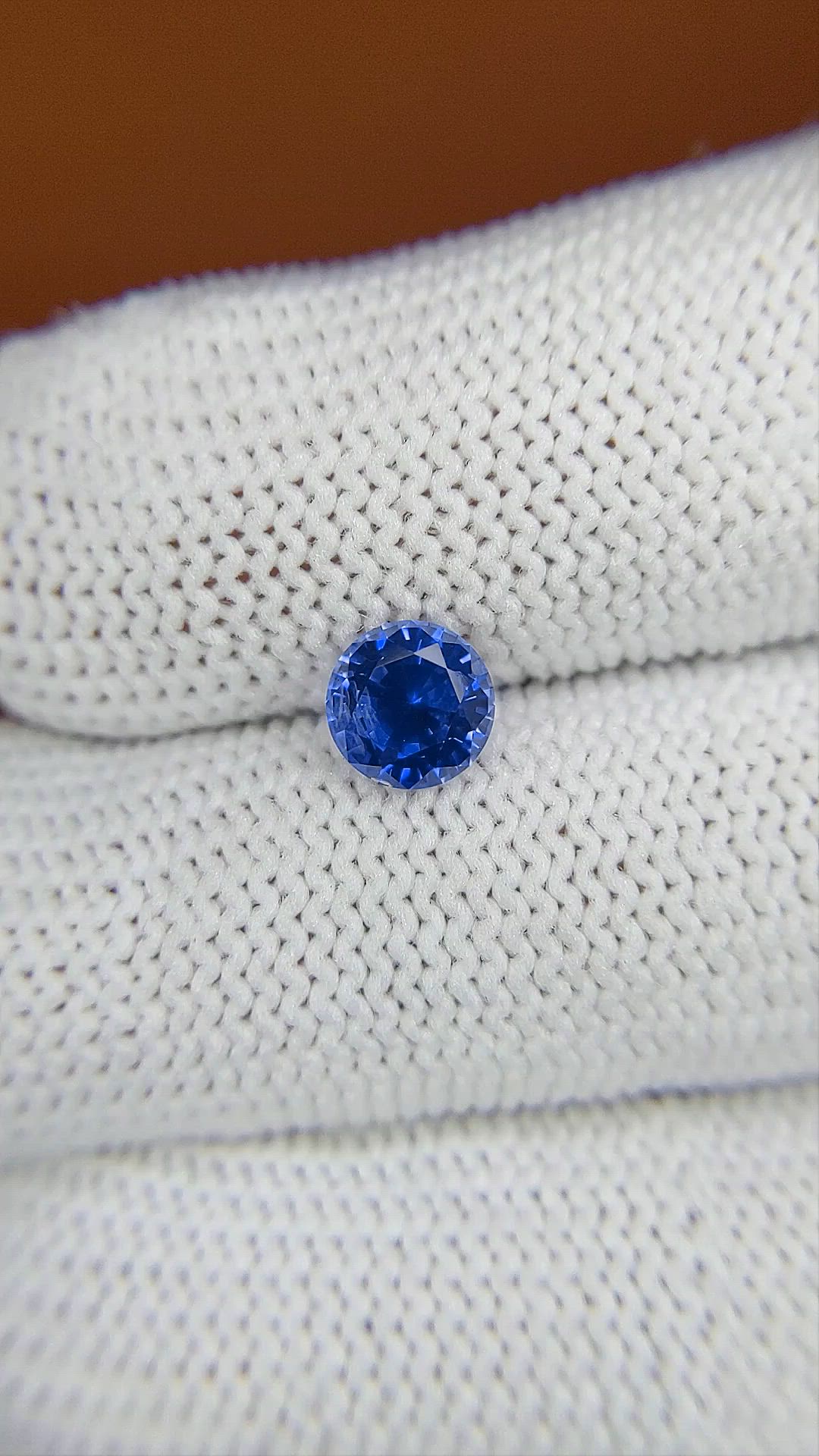 1.16 Ct. Blue Sapphire from Ceylon (Sri Lanka) Size Video