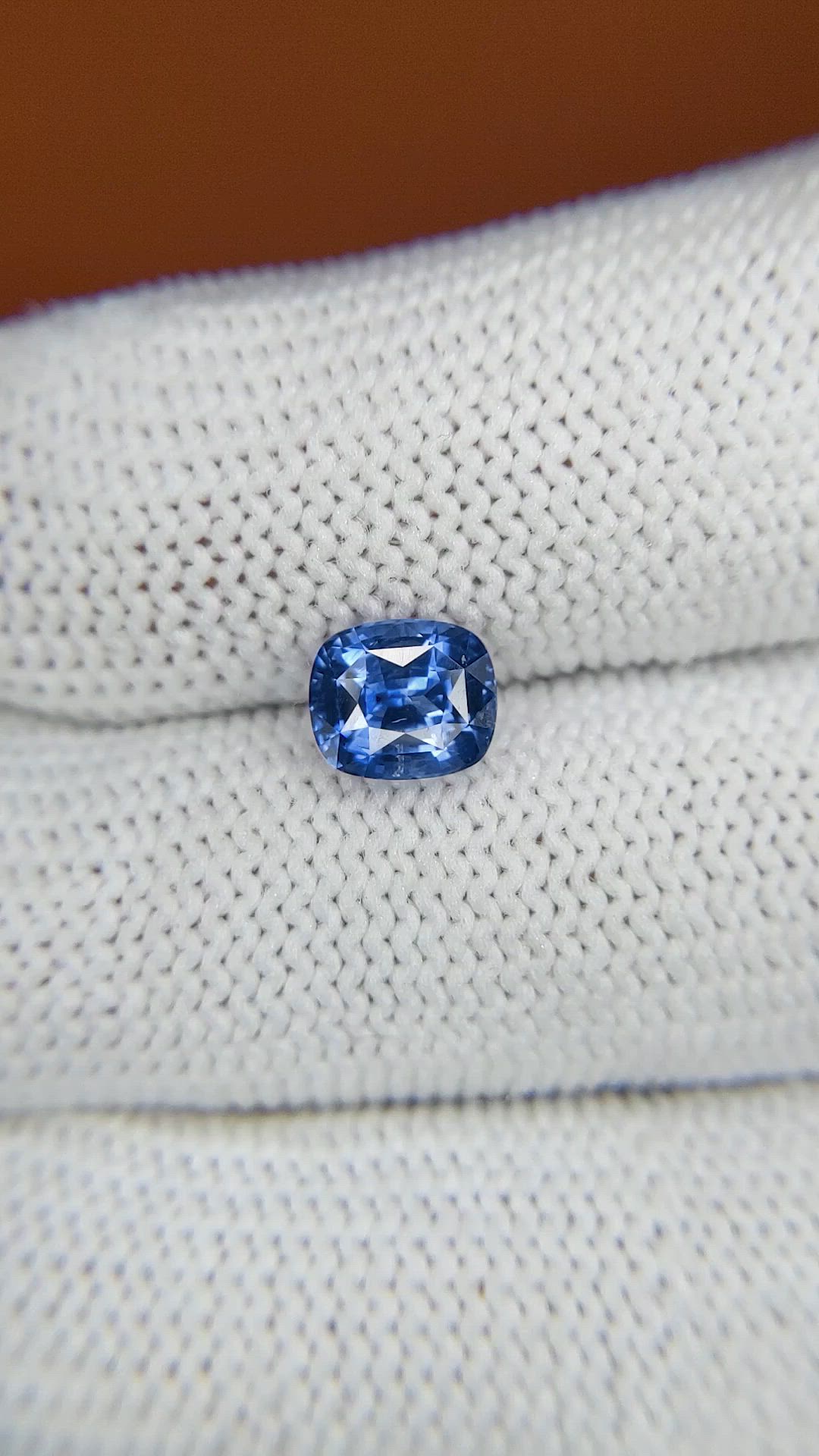 1.63 Ct. Blue Sapphire from Ceylon (Sri Lanka) Size Video