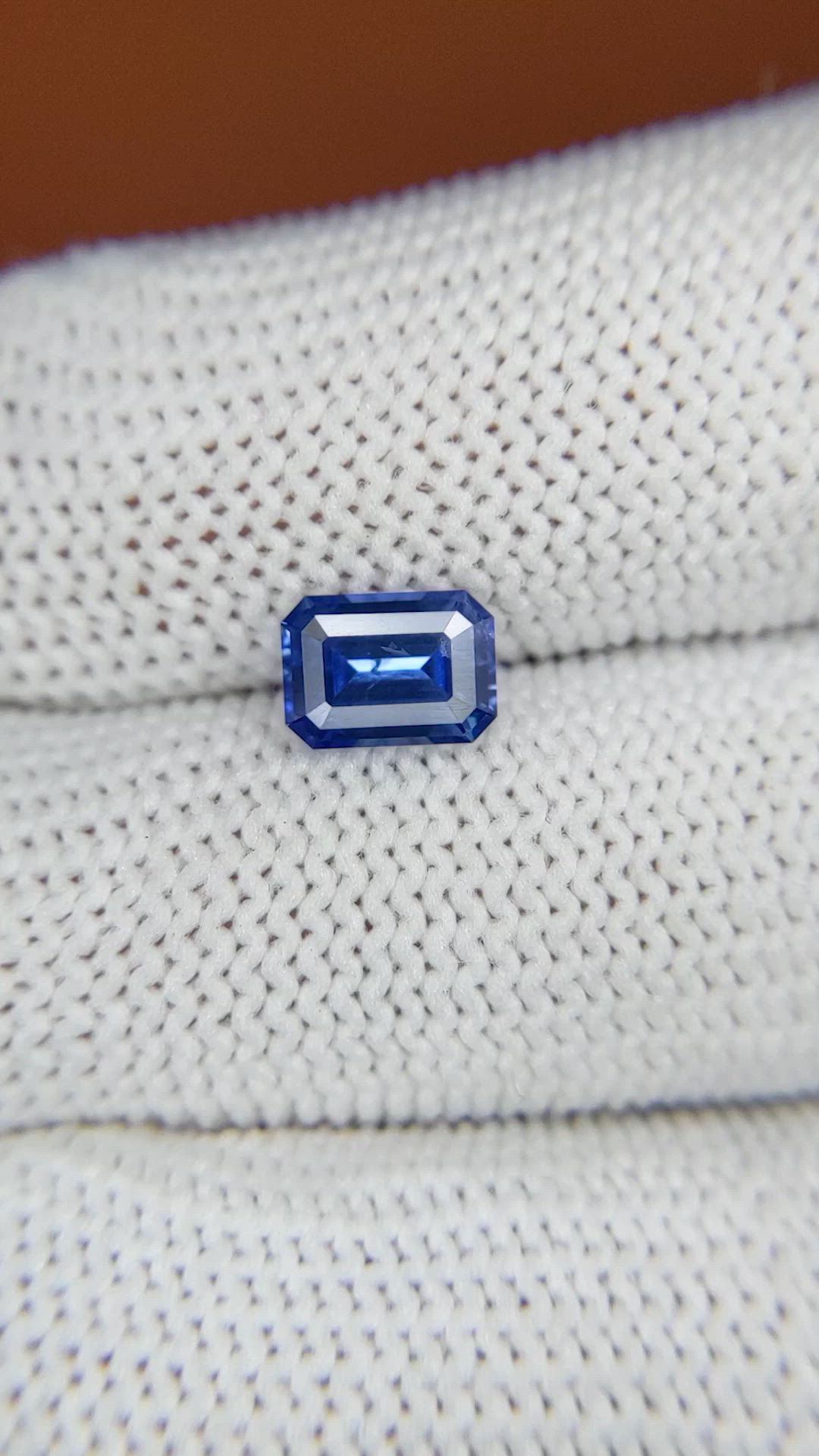 1.33 Ct. Blue Sapphire from Ceylon (Sri Lanka) Size Video