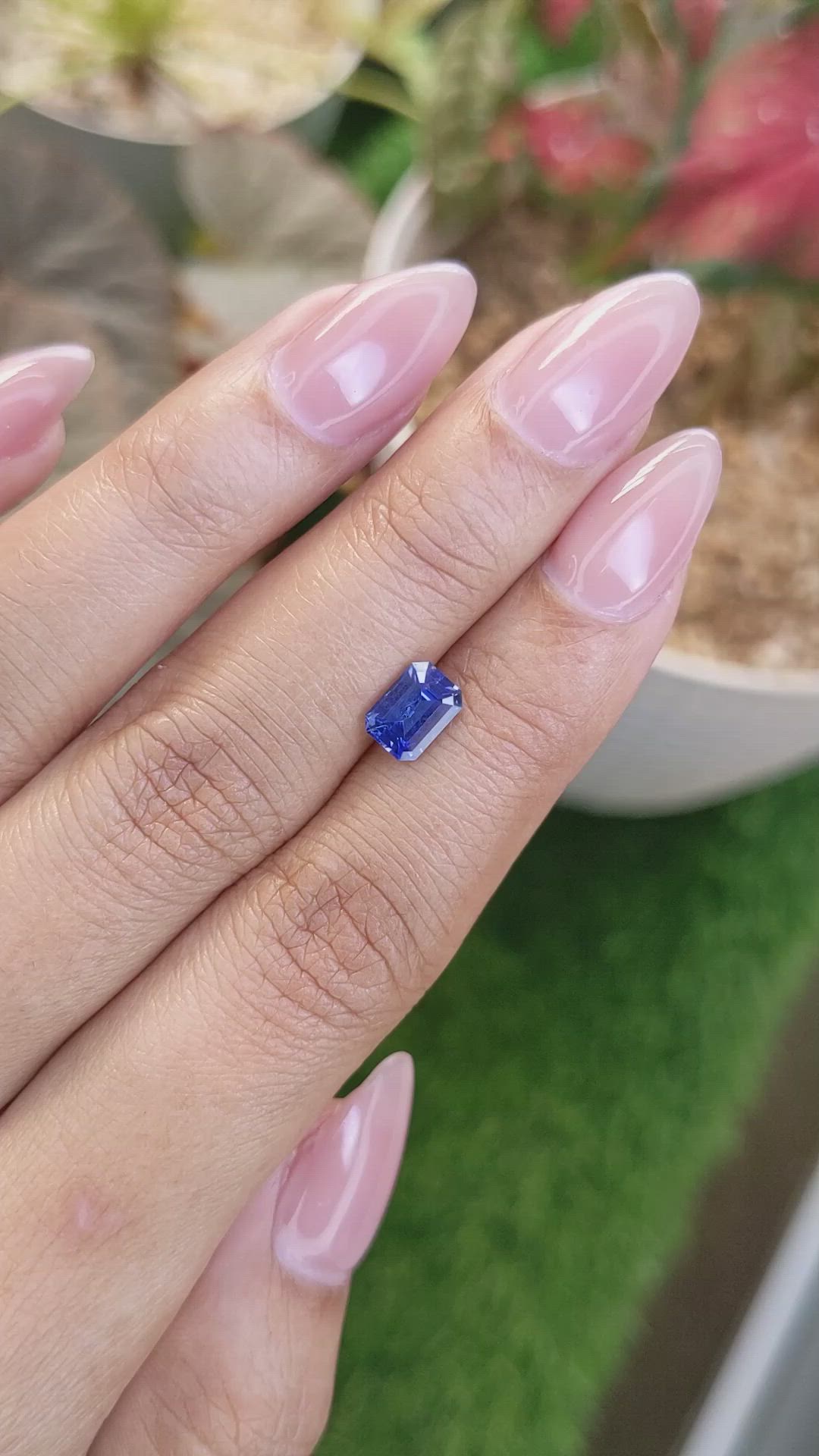 1.33 Ct. Blue Sapphire from Ceylon (Sri Lanka) Size Video