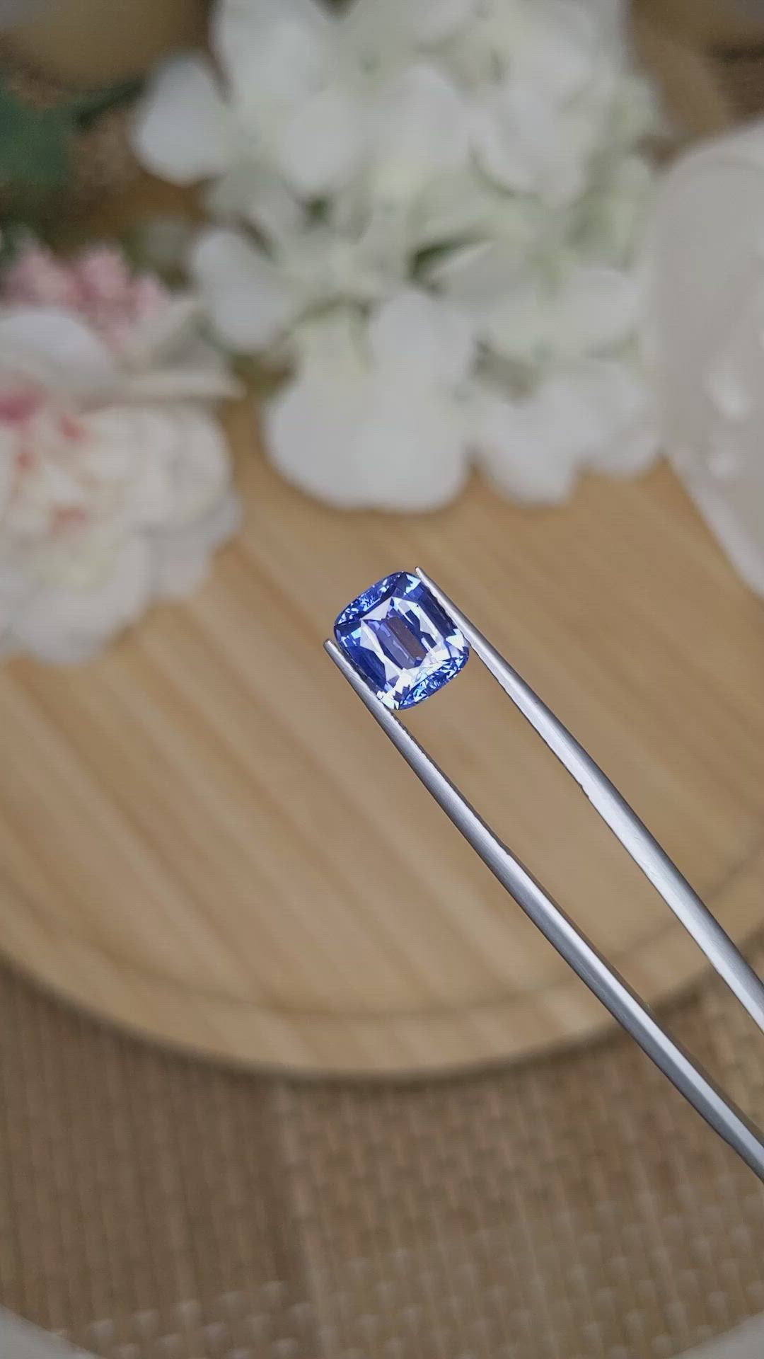 3.04 Ct. Blue Sapphire from Ceylon (Sri Lanka) Size Video
