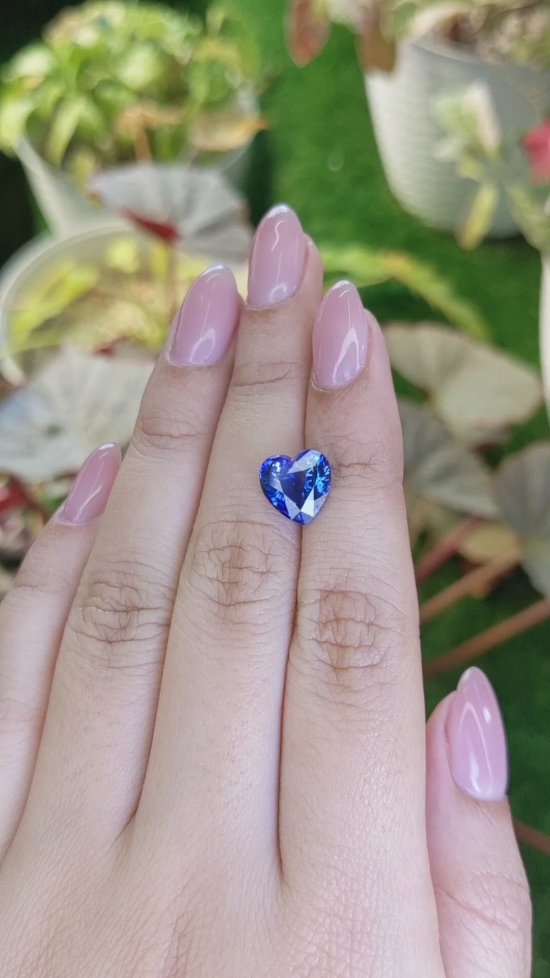 4.12 Ct. Blue Sapphire from Ceylon (Sri Lanka) Size Video