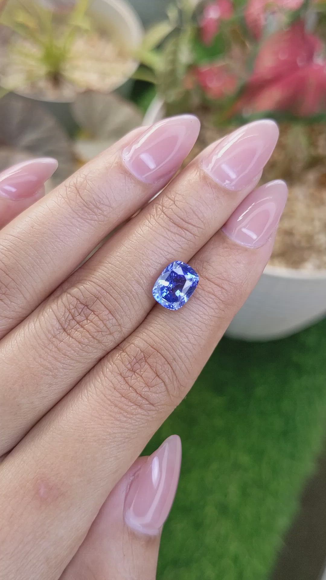 3.15 Ct. Blue Sapphire from Ceylon (Sri Lanka) Size Video